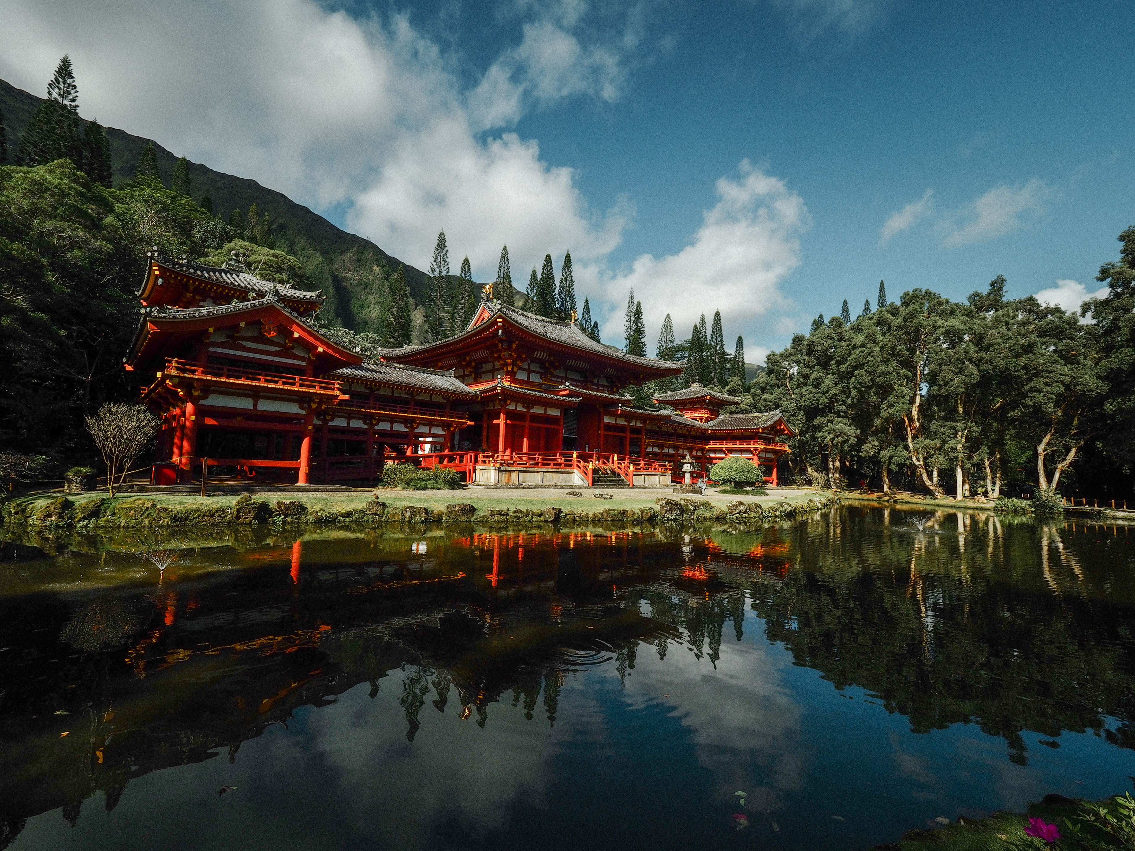 Byodo-In Temple, Oahu, Hawaii