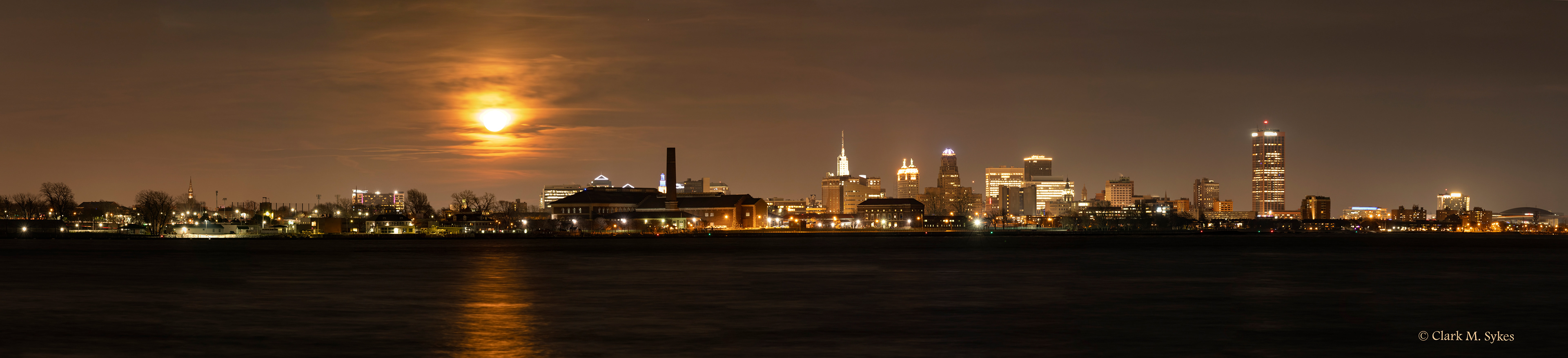 Moonrise over Buffalo, New York, shot from Fort Erie, Ontario (Image GL-49)