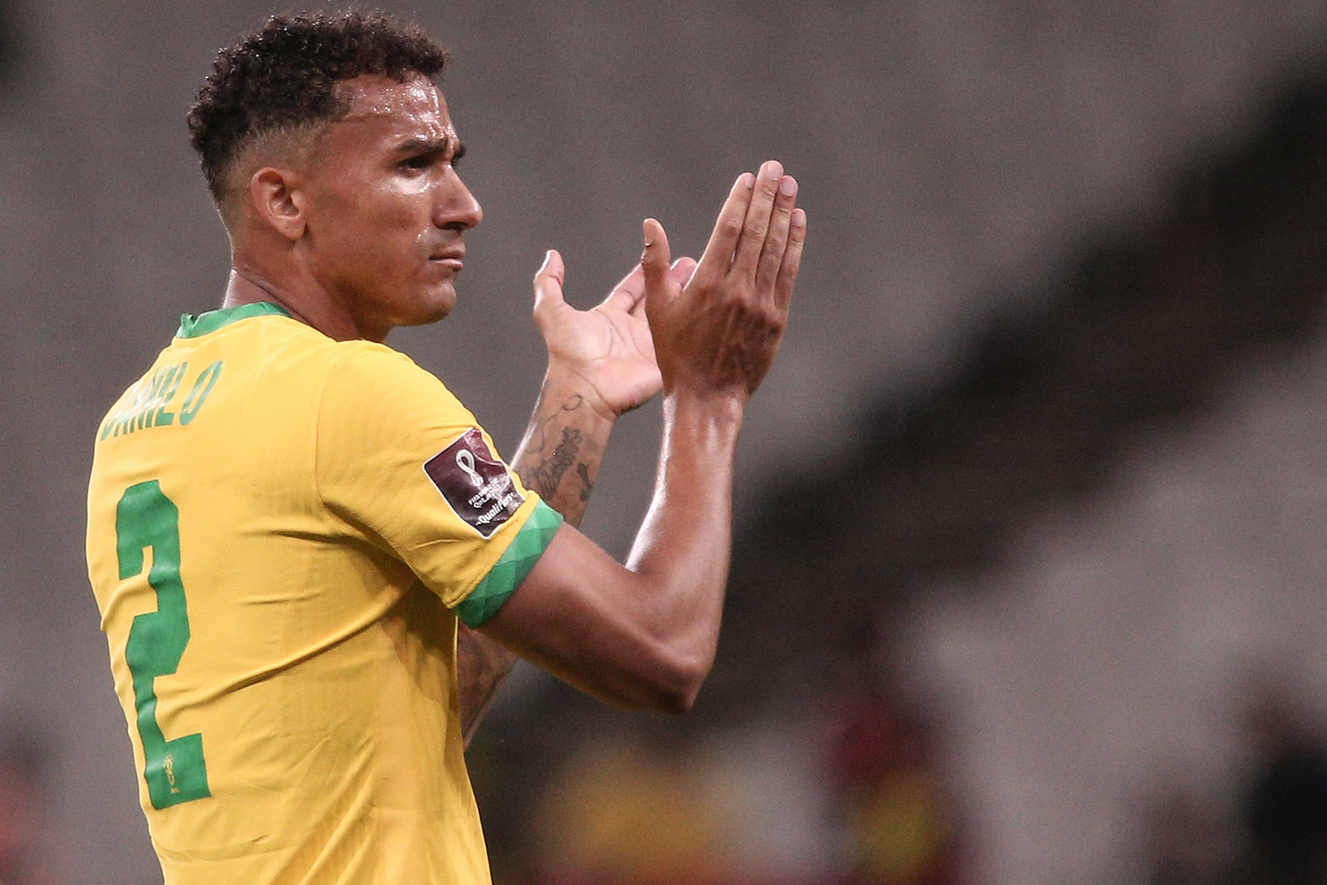 11 November 2021 - Danilo durante jogo pelas Eliminatórias da Copa do Qatar.