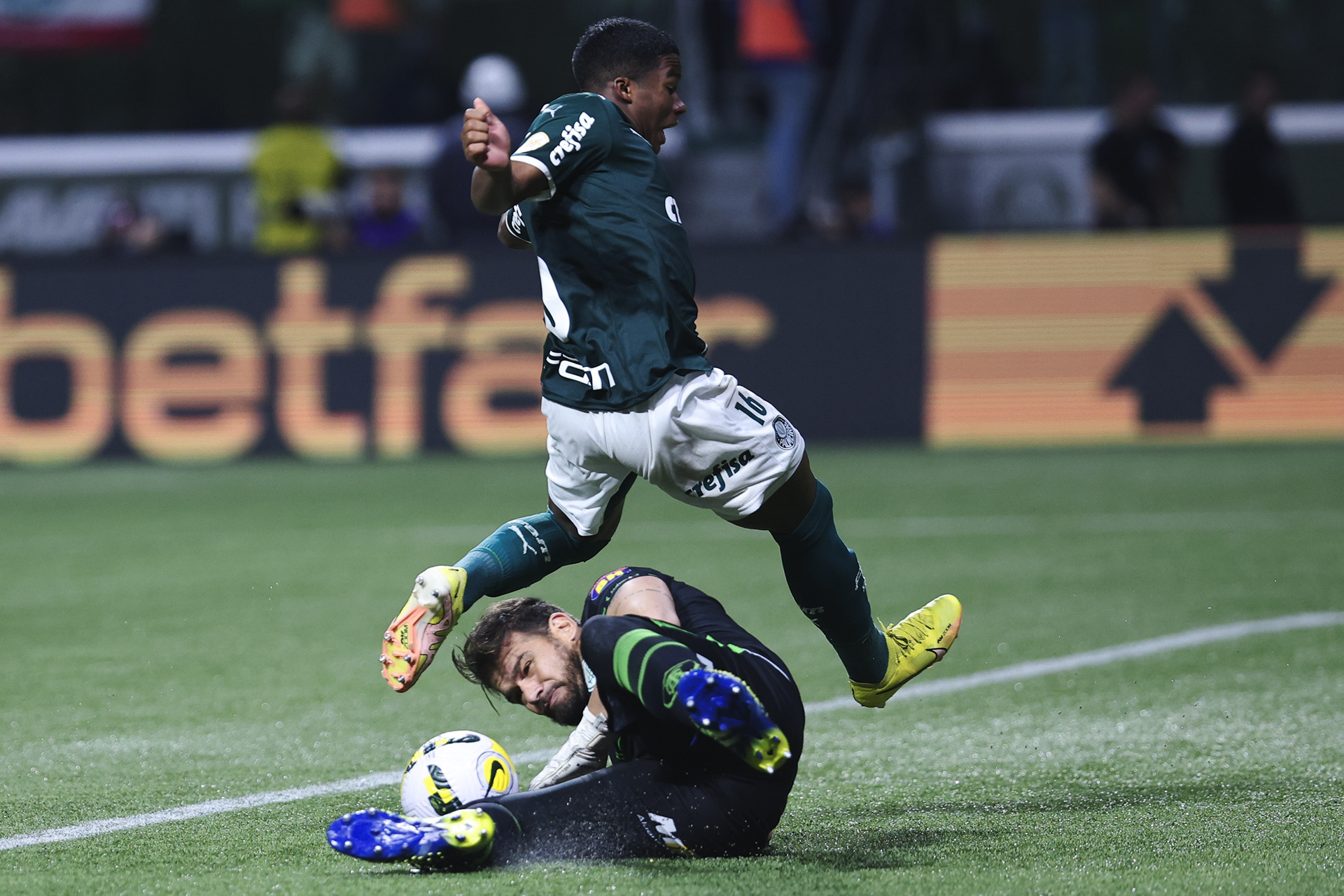 09 November 2023 - Endrick jogador do Palmeiras durante jogo diante do América-MG.