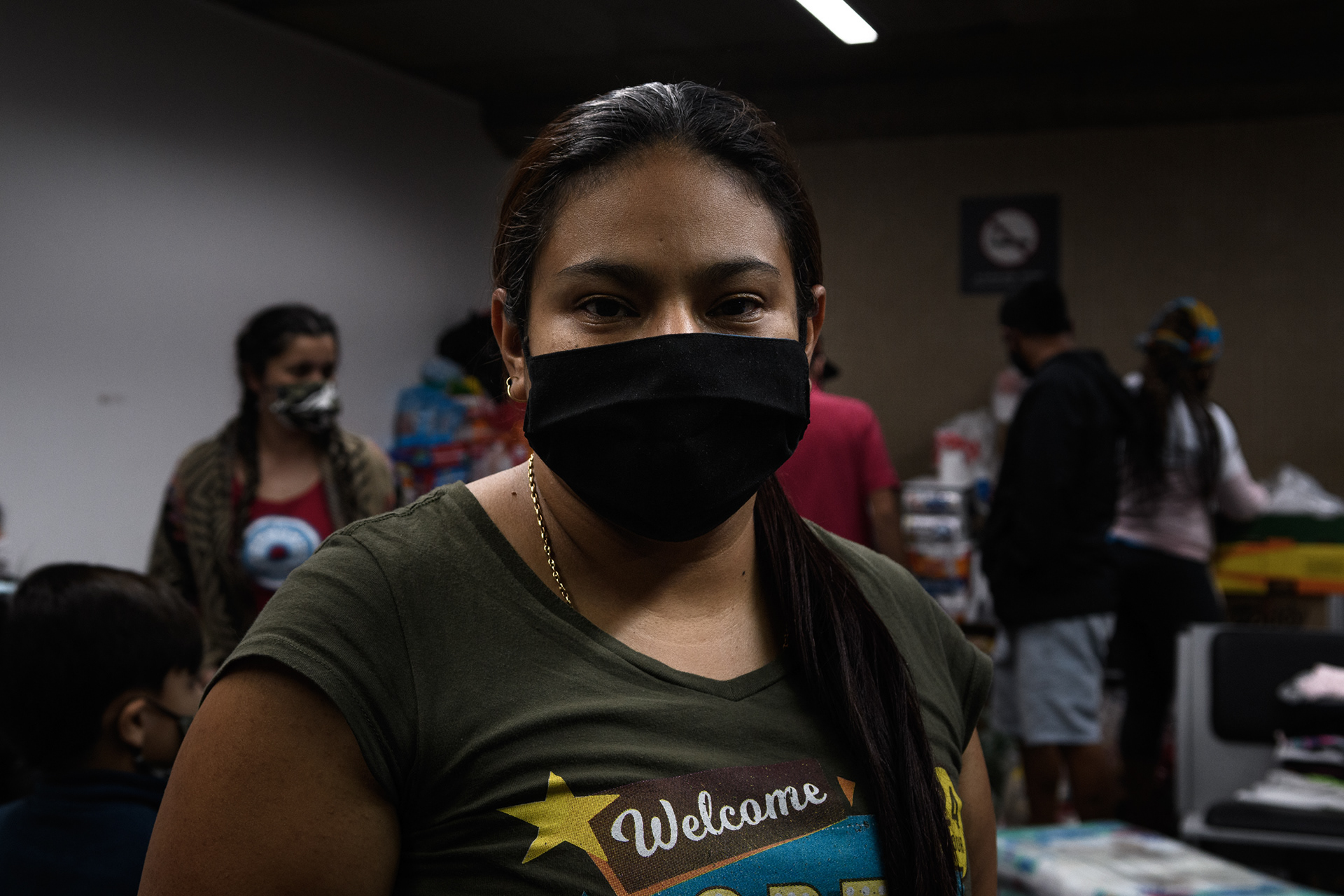 A imigrante Colombiana Monica, responsável pela organização do acampamento, sábado (23).