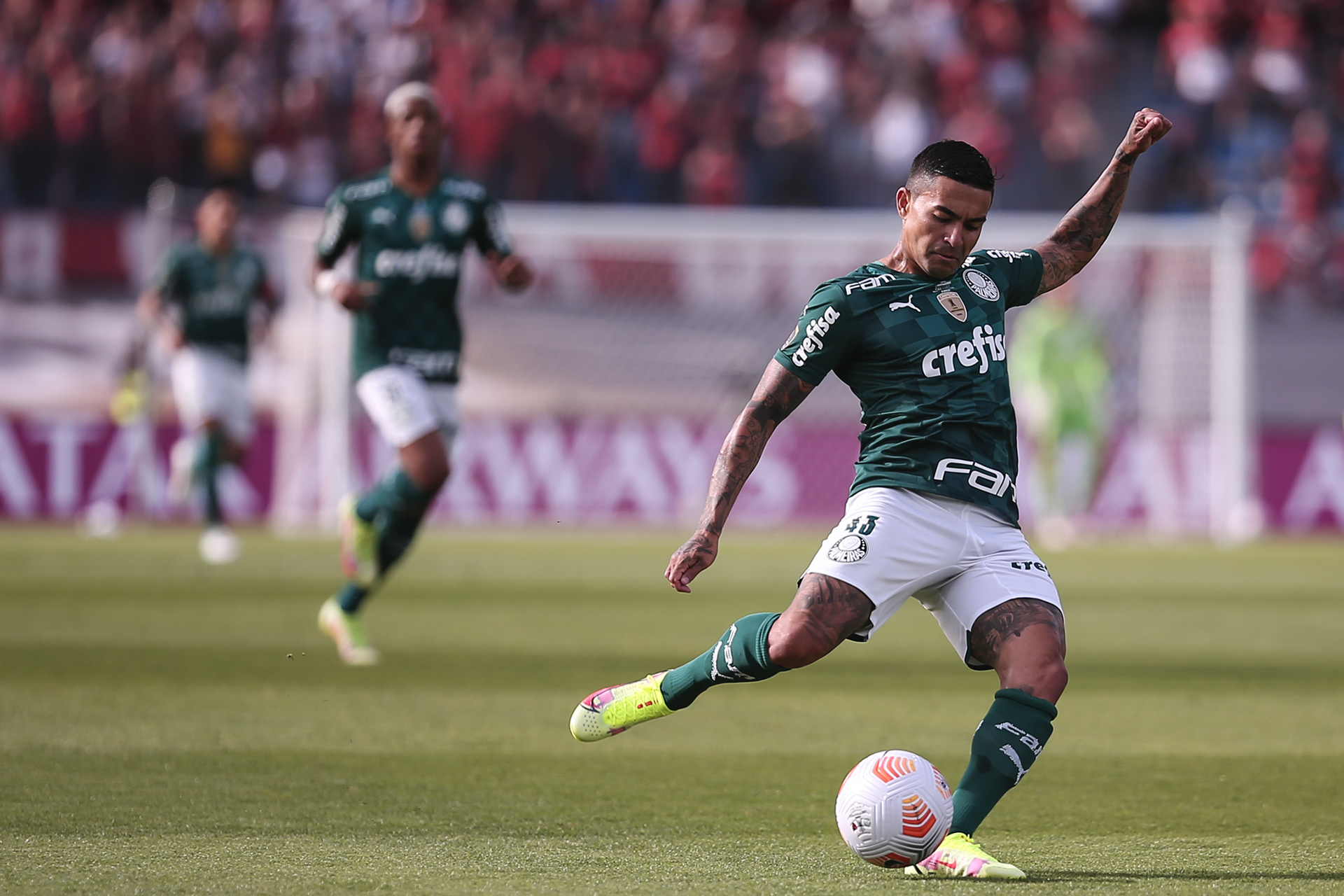 27 November 2021 - O jogador do Palmeiras Dudu em lance durante final da Copa Libertadores 2021.