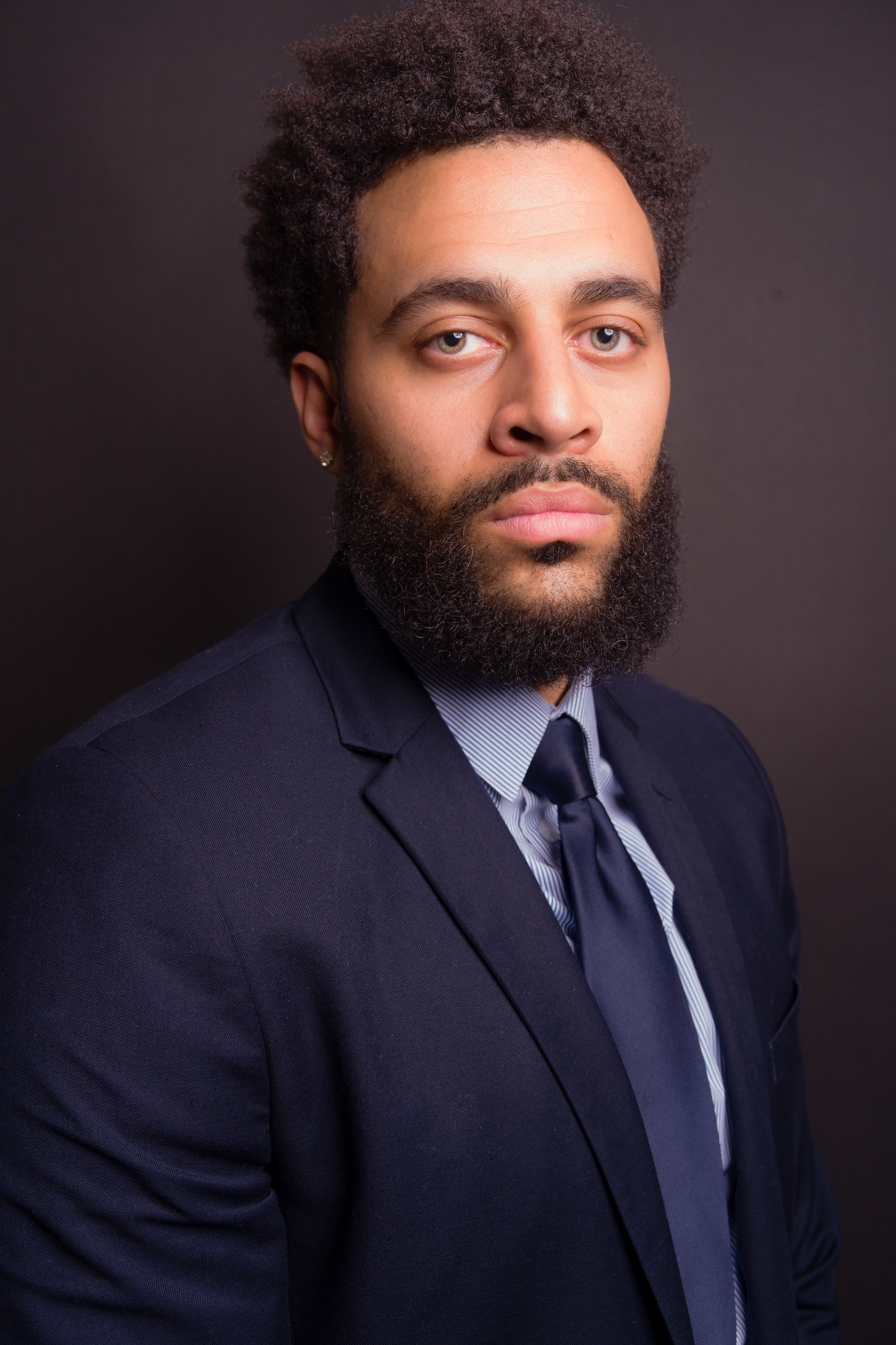 Justin portrait for his LinkedIn