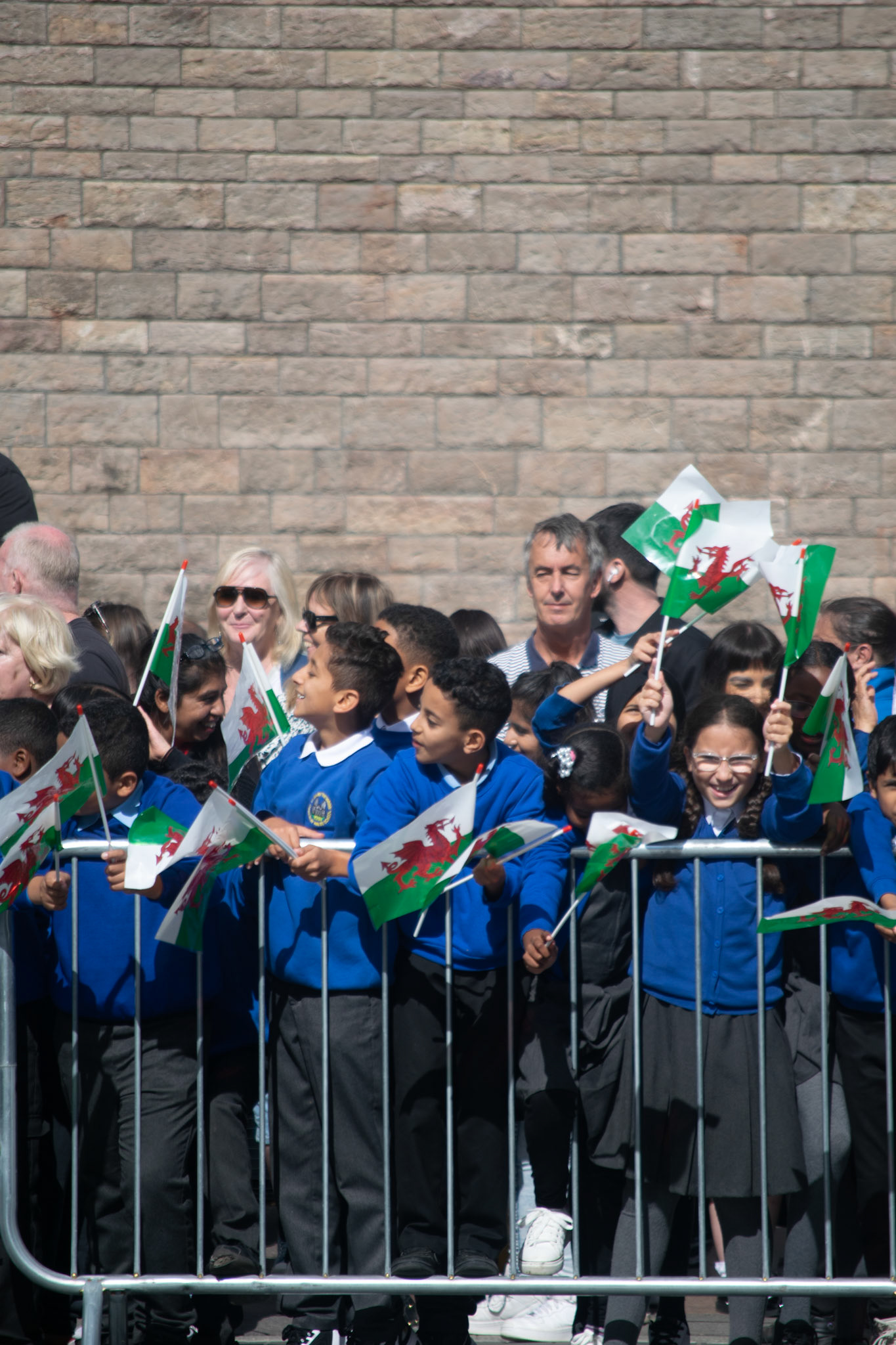 Children from various schools were present with high enthusiasm to welcome the new King!