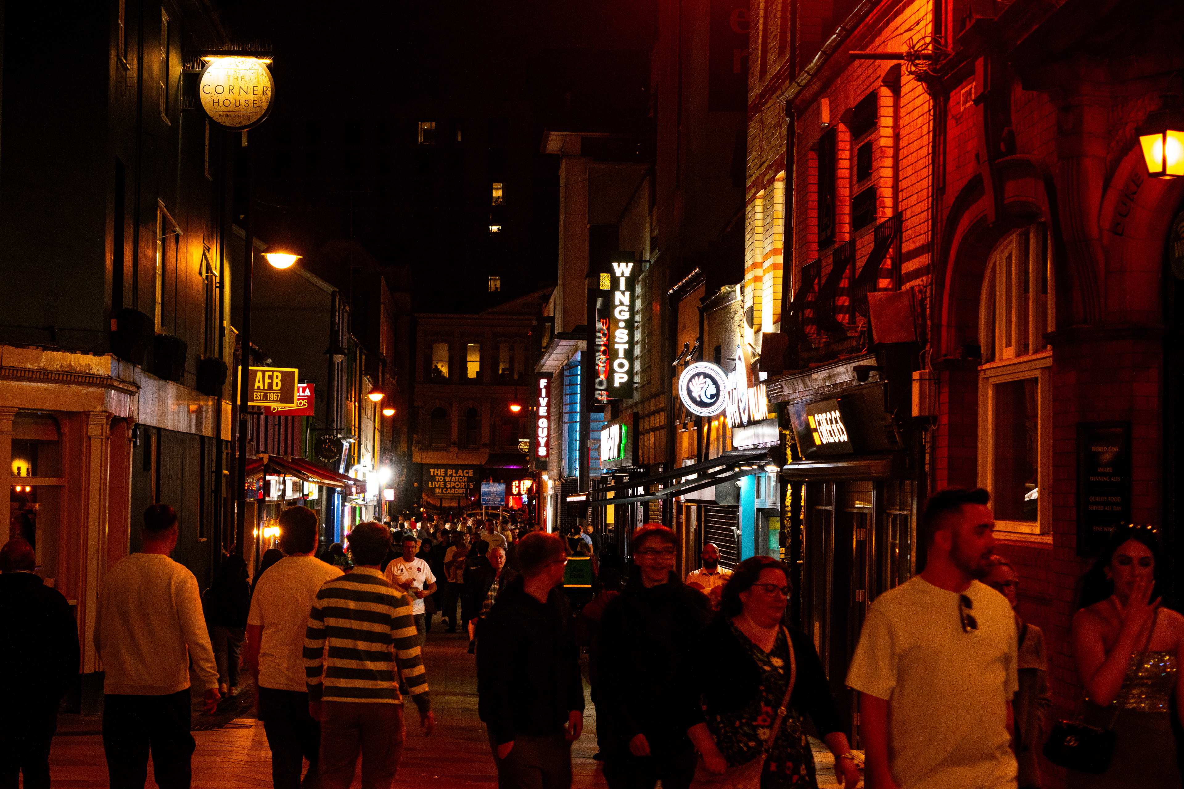 The buzzing Caroline Street in Cardiff City Centre. Famously known as the Chippy Alley or Chippy Lane for the amount of eateries present, it is a delight for after-party hunger. Often open until 5 in the morning during weekends, the choices range from classic British fish and chips to exquisite Indian curries & nan to kebabs from the Middle East to Mexican burritos to Pad Thai to American burgers and the list goes on.