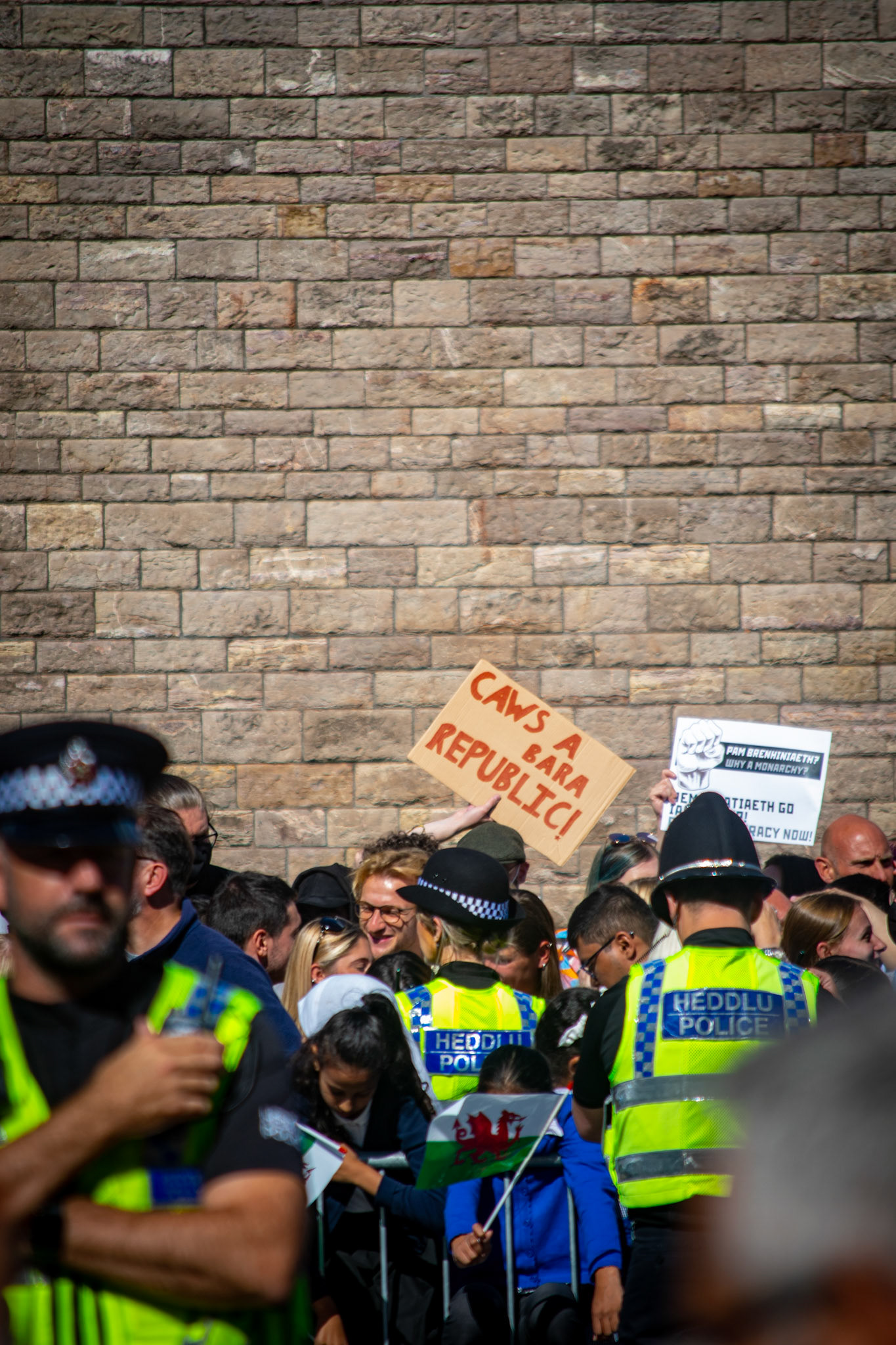 A silent protest against the monarchy.