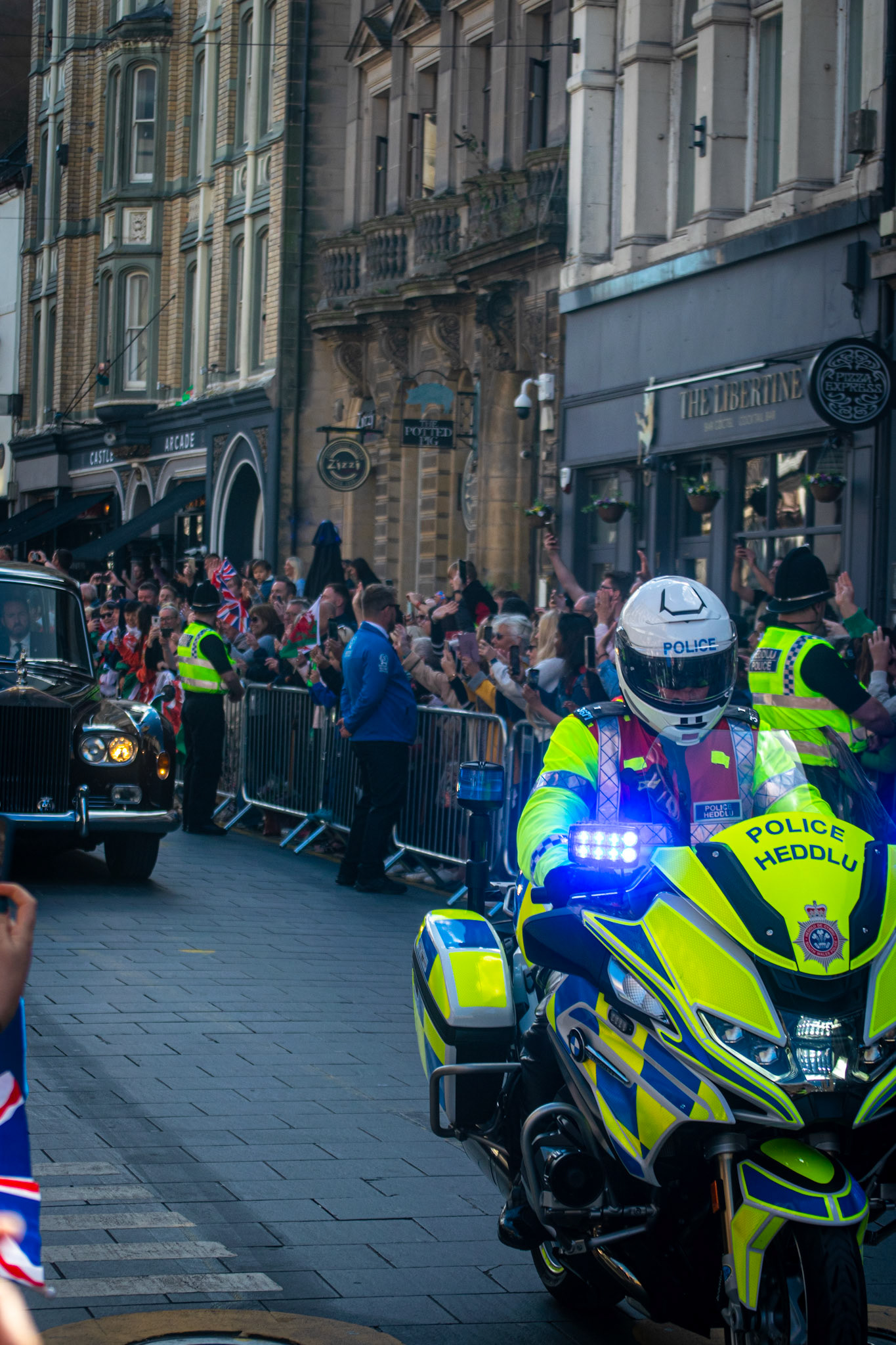 The arrival of the King!