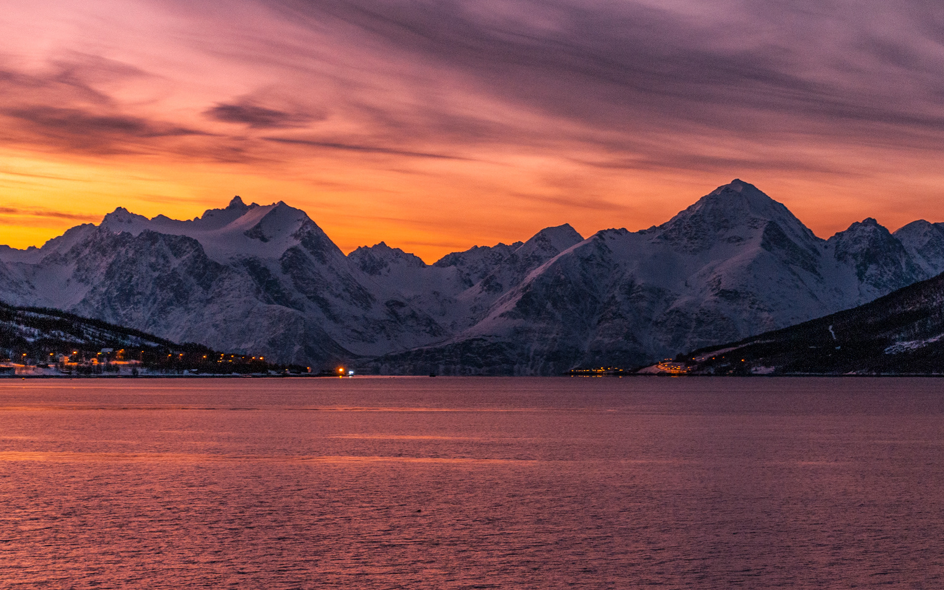 Magisk lys over Lyngsalpene
