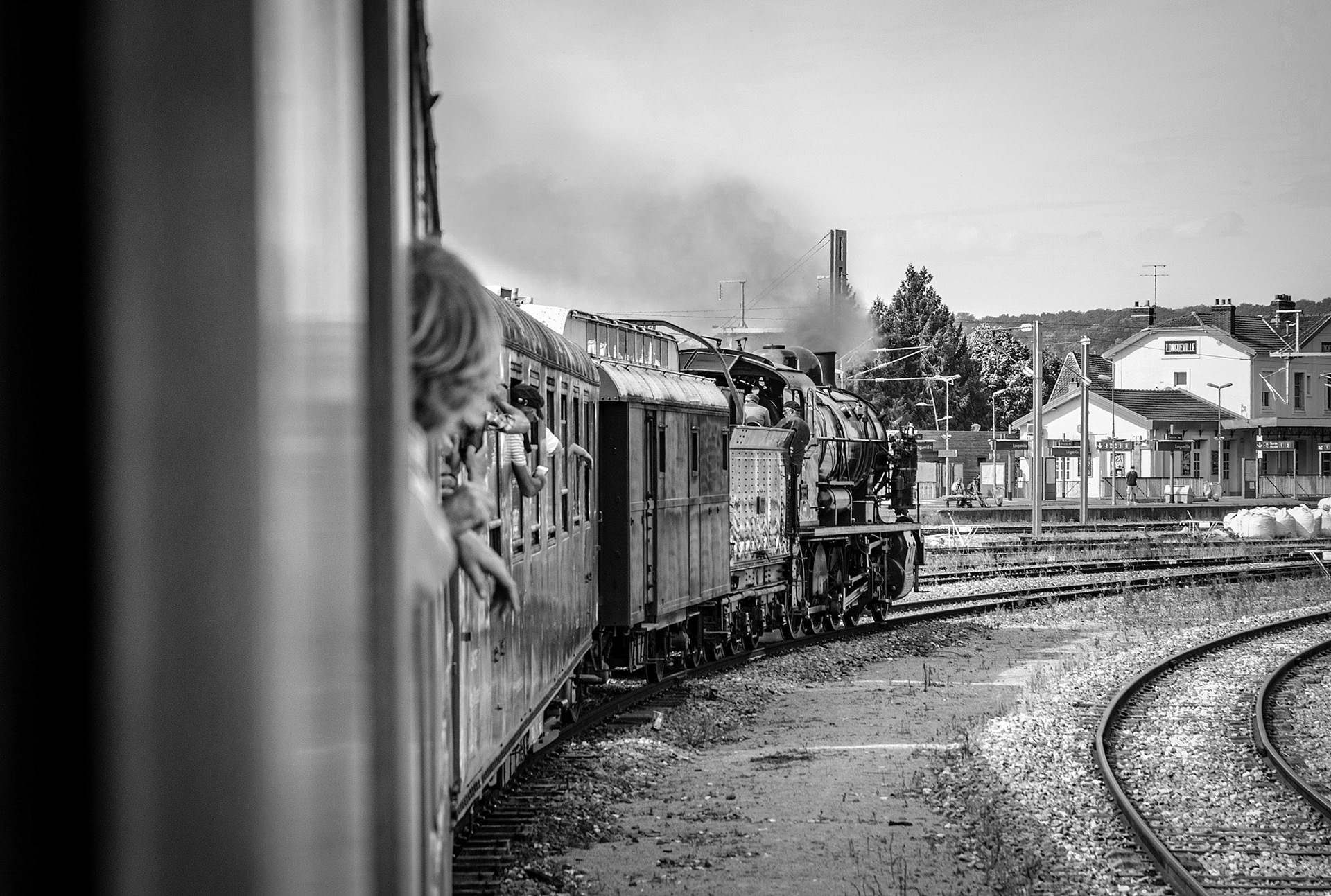 SNCF, train à vapeur, arrivée en gare de Longueville.