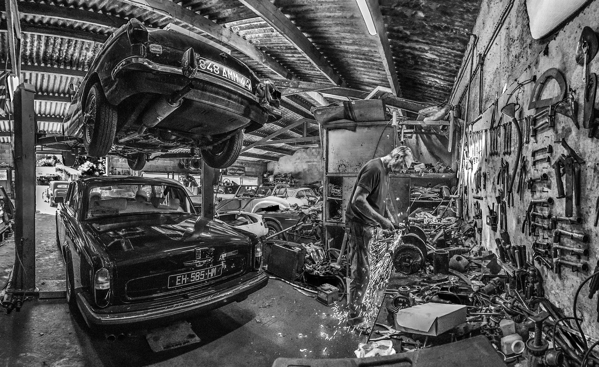 Garage automobile, l'atelier.