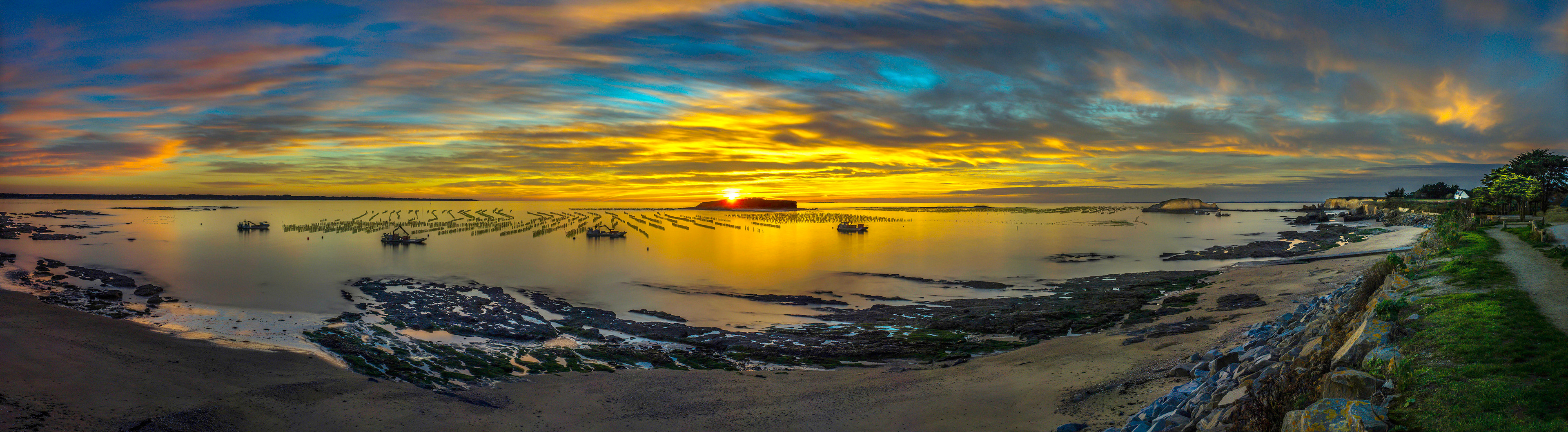 COUCHER DE SOLEIL A PENESTIN