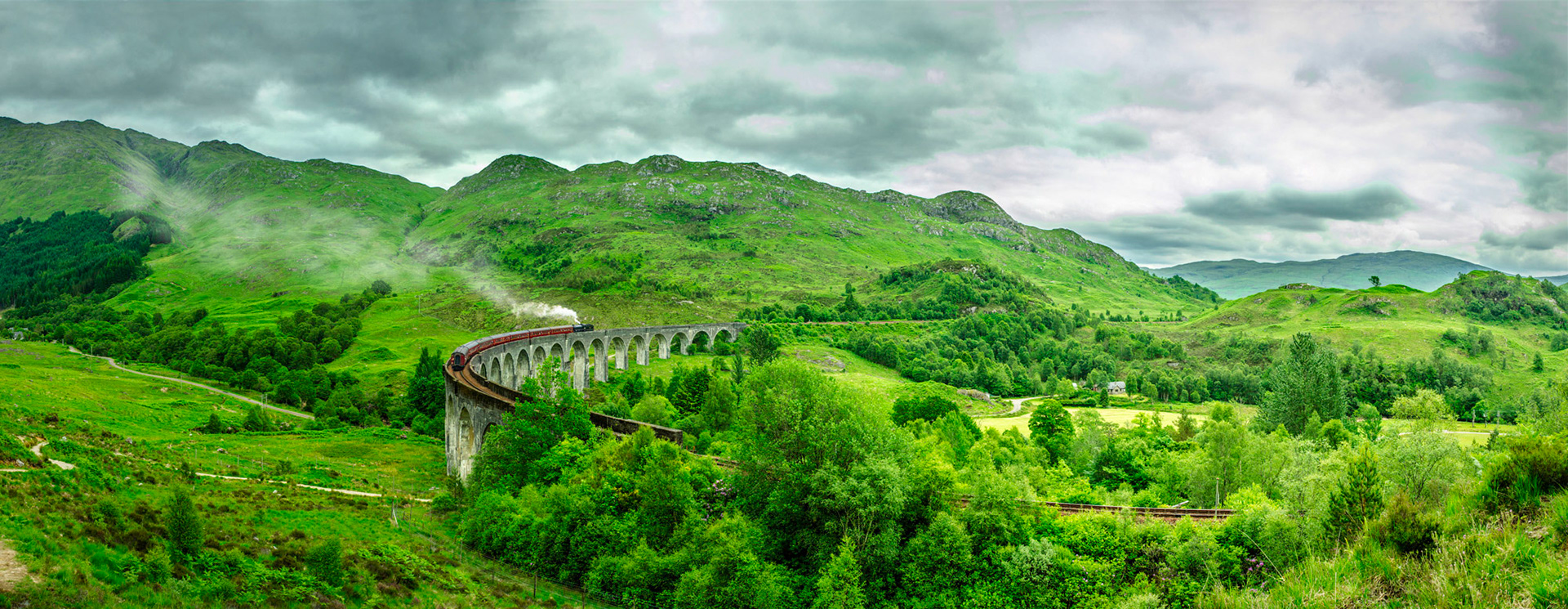 PANORAMIQUE VIADUC DE GLENFINNAN AVEC TRAIN