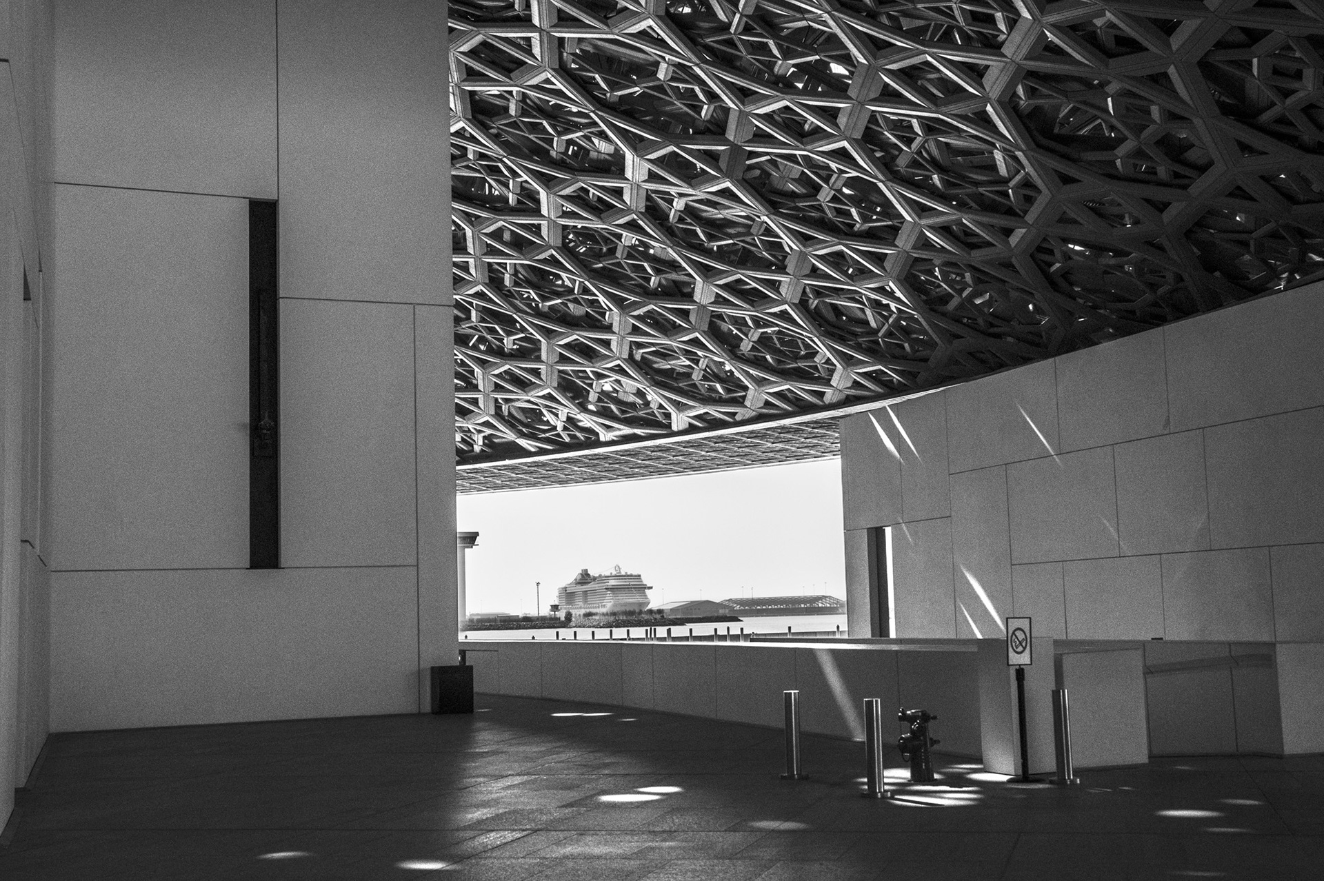 ABU DABHI POINT DE VUE AU MUSEE DU LOUVRE