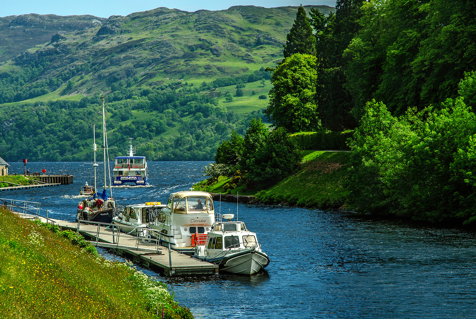 LOCH NESS