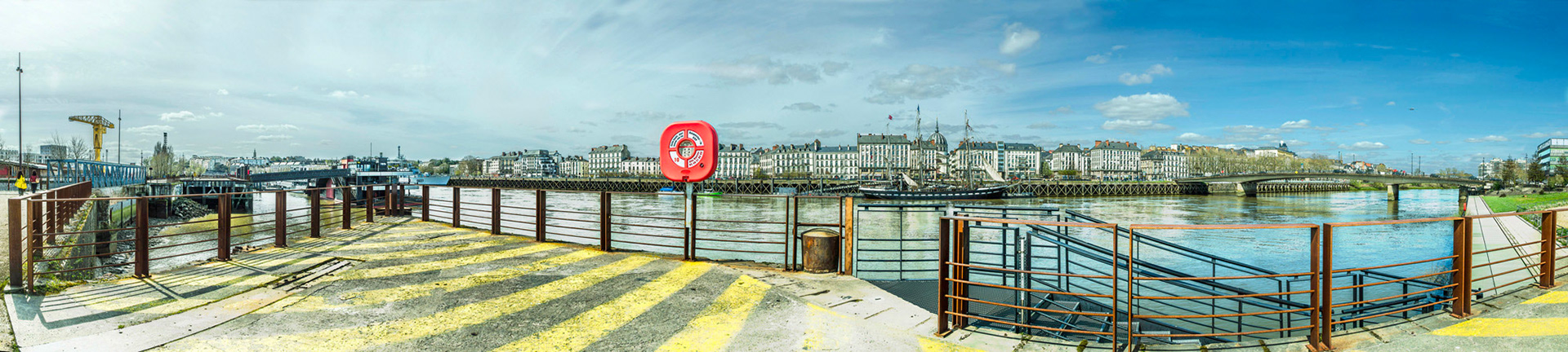 Quai de la Fosse et Bélem vu des anciens chantiers.