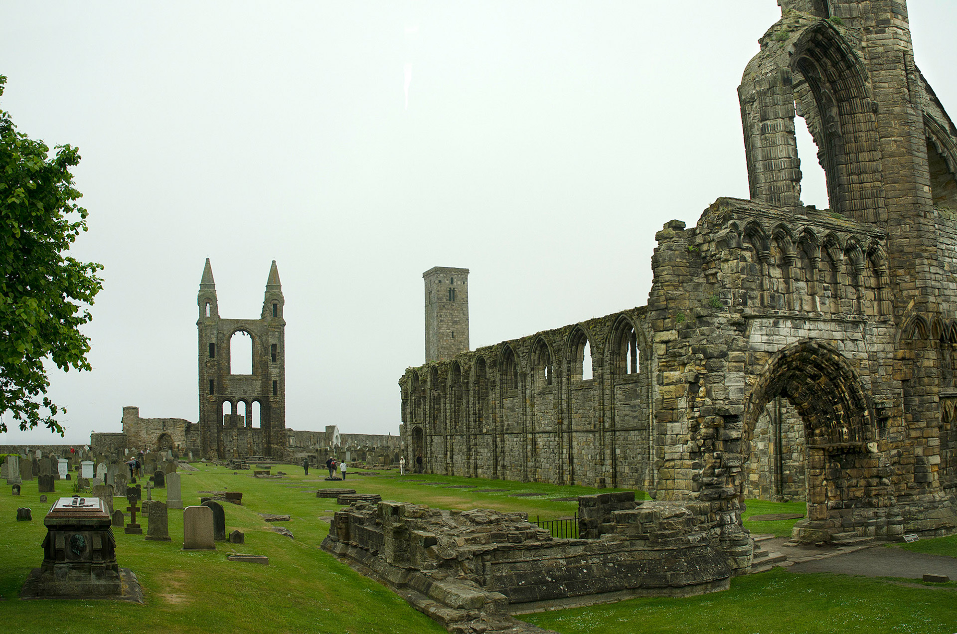 SAINT ANDREWS
