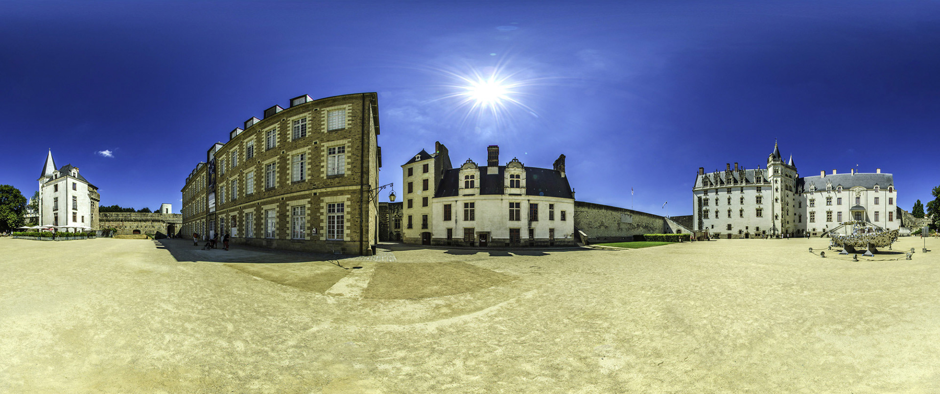La cour du château des Ducs de Bretagne, Nantes.