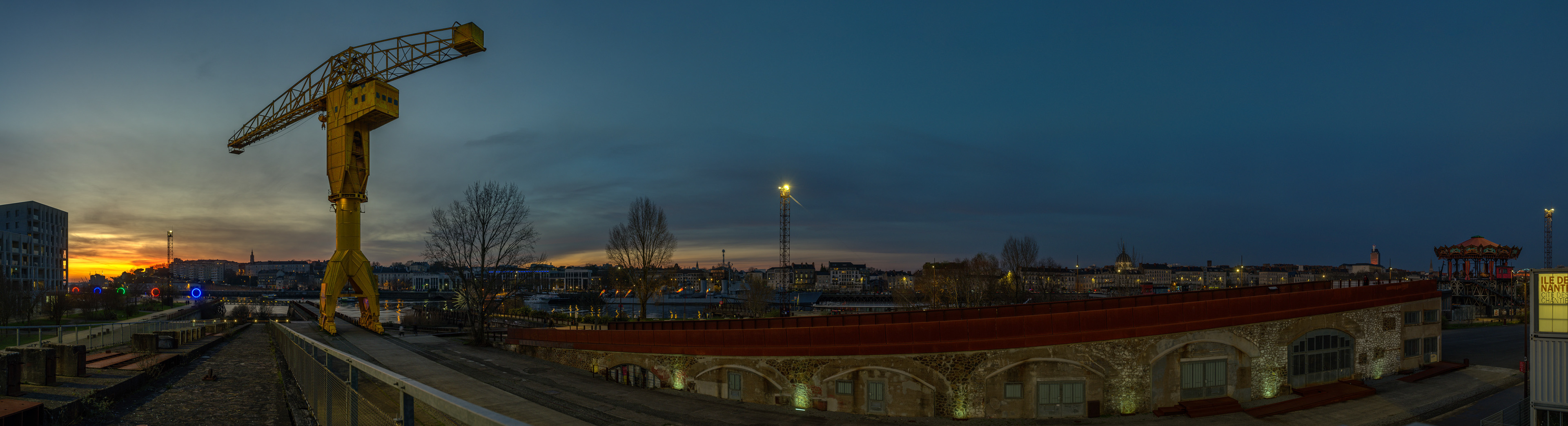 PANORAMIQUE QUAI DE LA FOSSE DEPUIS LA RAMPE