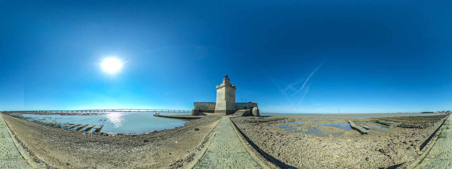 Fort Louvois face à l'ile d'Oléron.