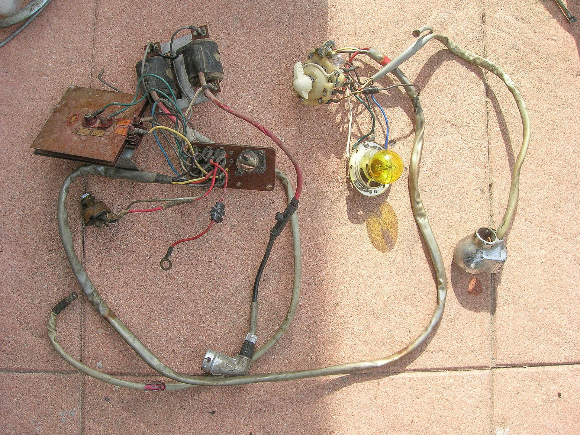 CIRCUIT ELECTRIQUE