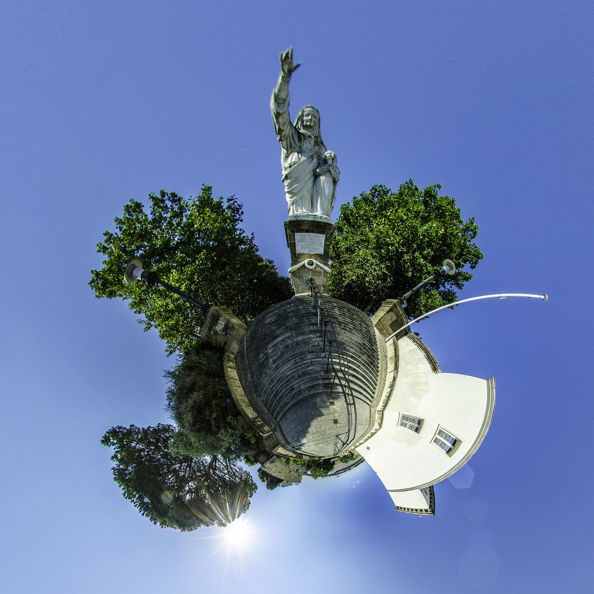 LITTLE PLANET MUSEE JULES VERNE