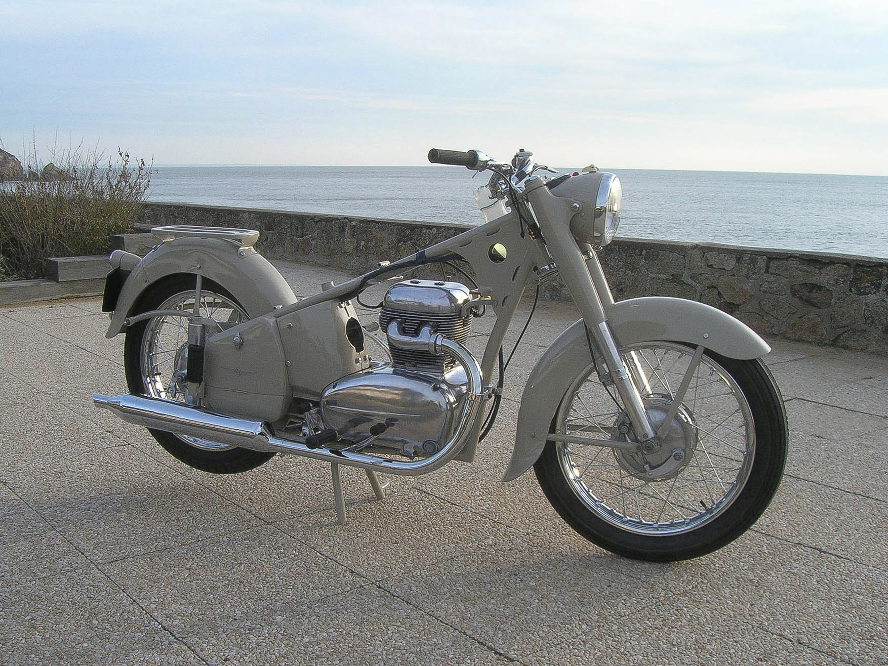 1er TEST DE ROULAGE