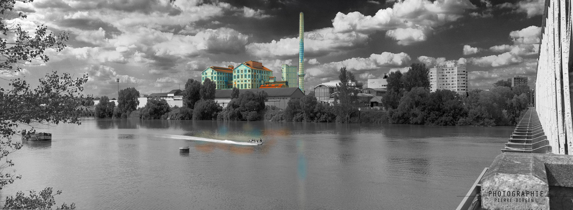 Cabotage devant l'ancienne usine Beghin Say à Nantes.