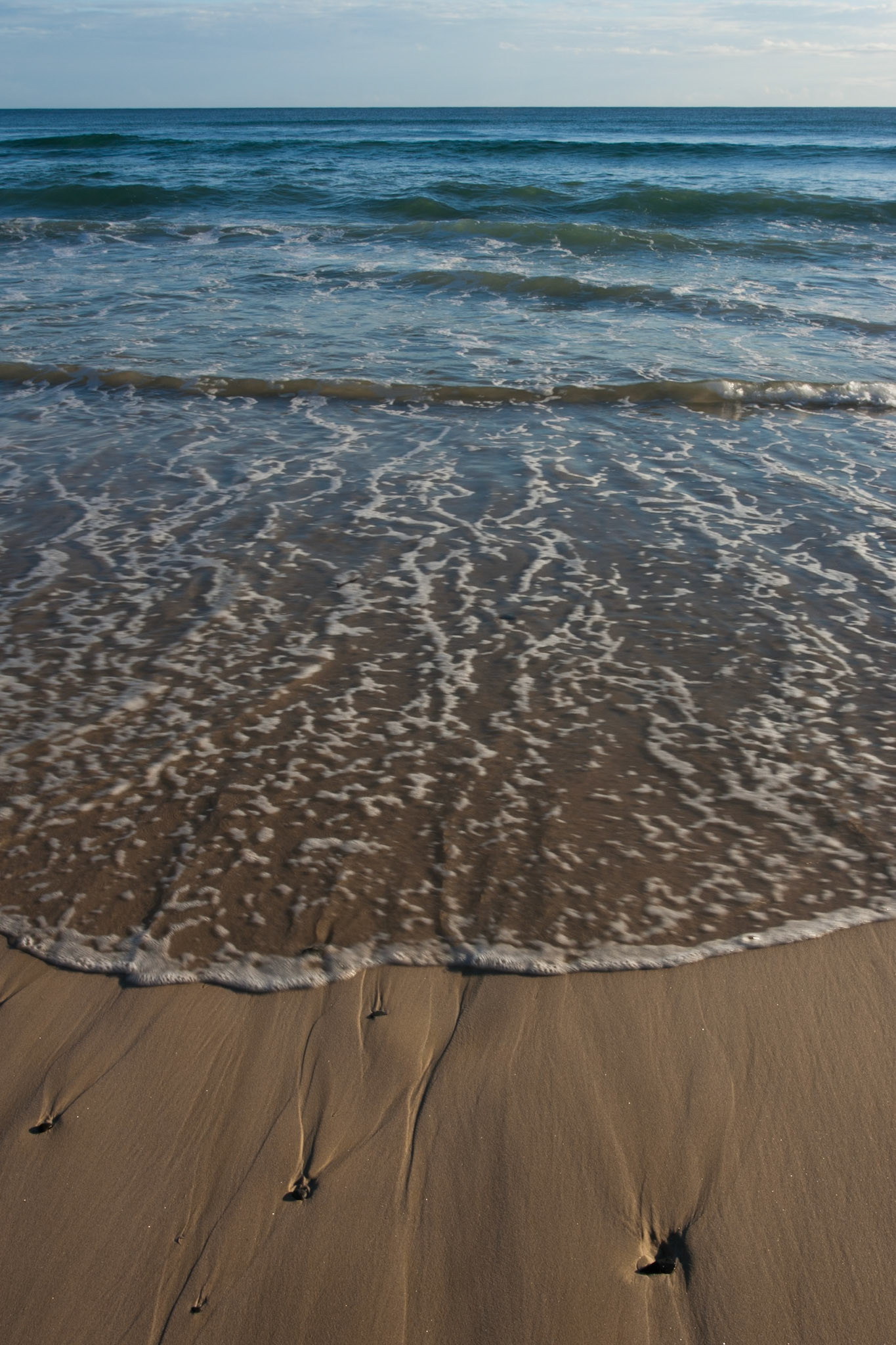Retreating surf, Belongil beach, Byron Bay