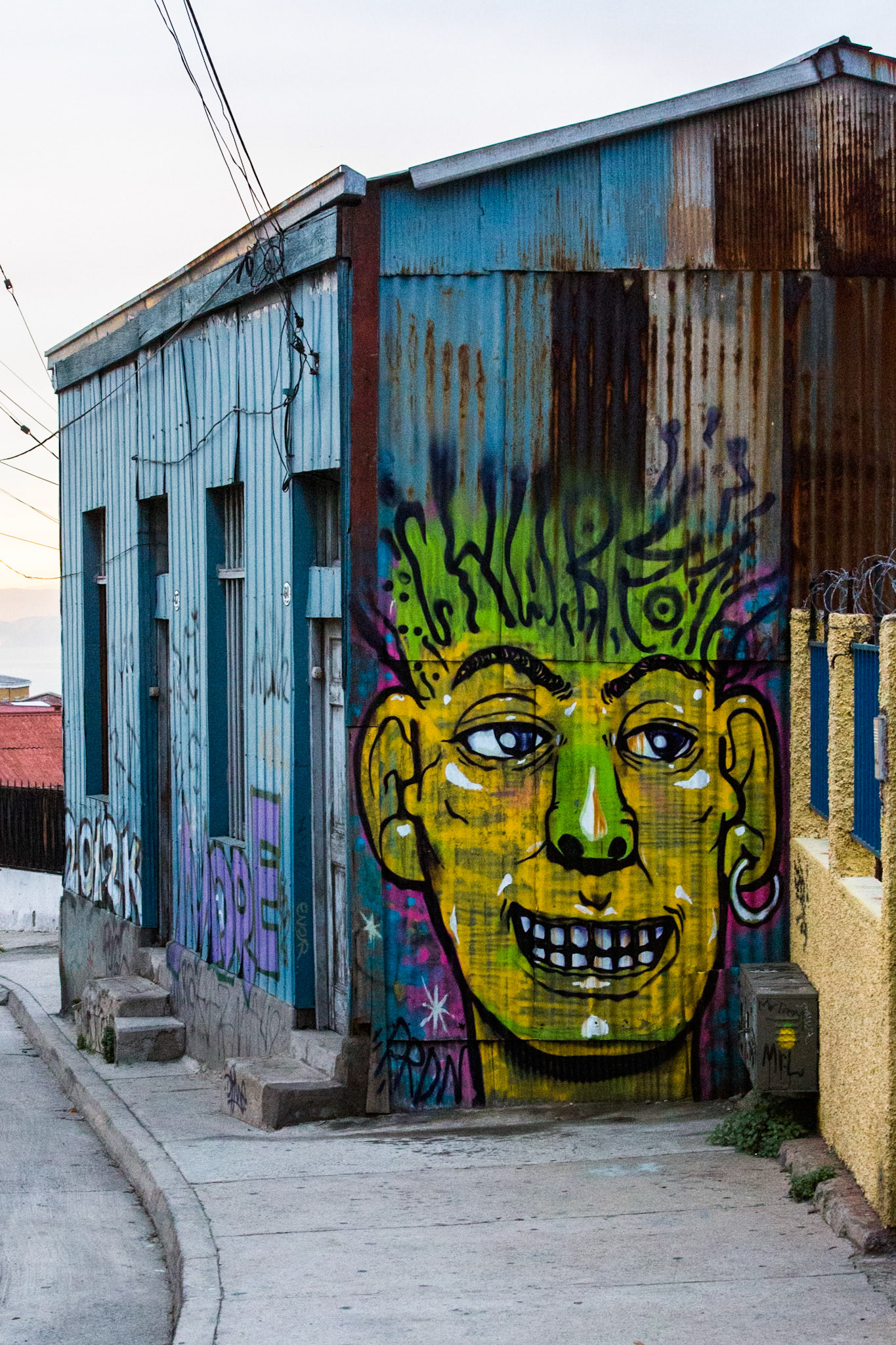 Street art, Valparaiso, Chile
