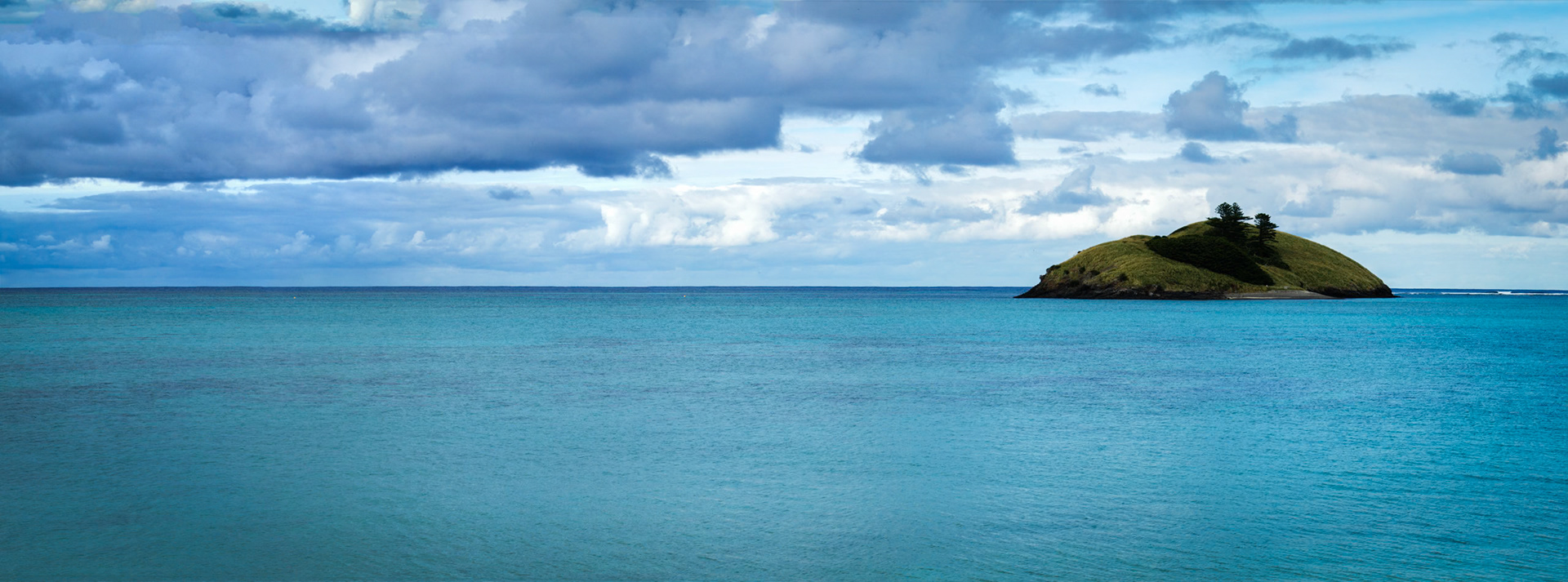 One of a pair of images taken of the same scene at a different time of day, from Lagoon Beach, near Pinetrees Lodge, Lord Howe island