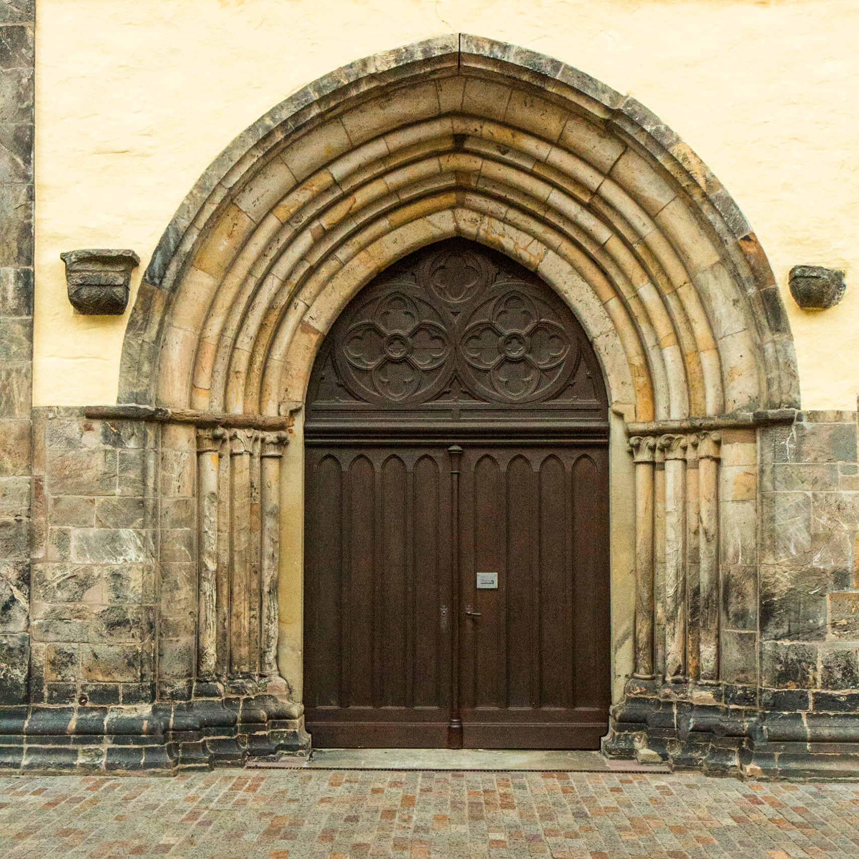 St Nicholas' Church, Lemgo. Originally laid out in 1190. llustrates the transition from Romanesque to Gothic. Most of the interior is from the 16th century.