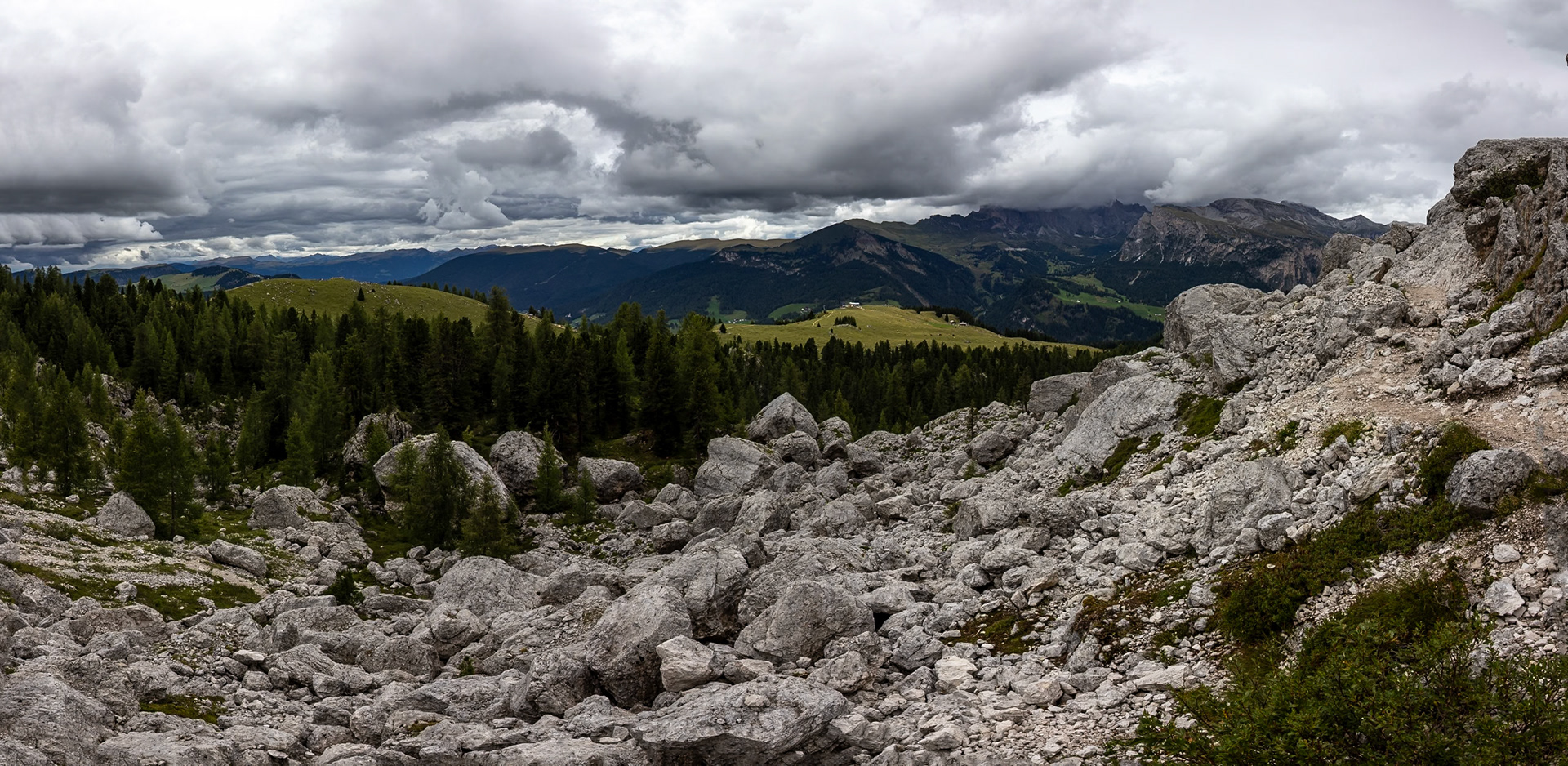 Passo Sella, Sassolungo, Selva di Val Gardena, Dolomites, South Tyrol, Italy