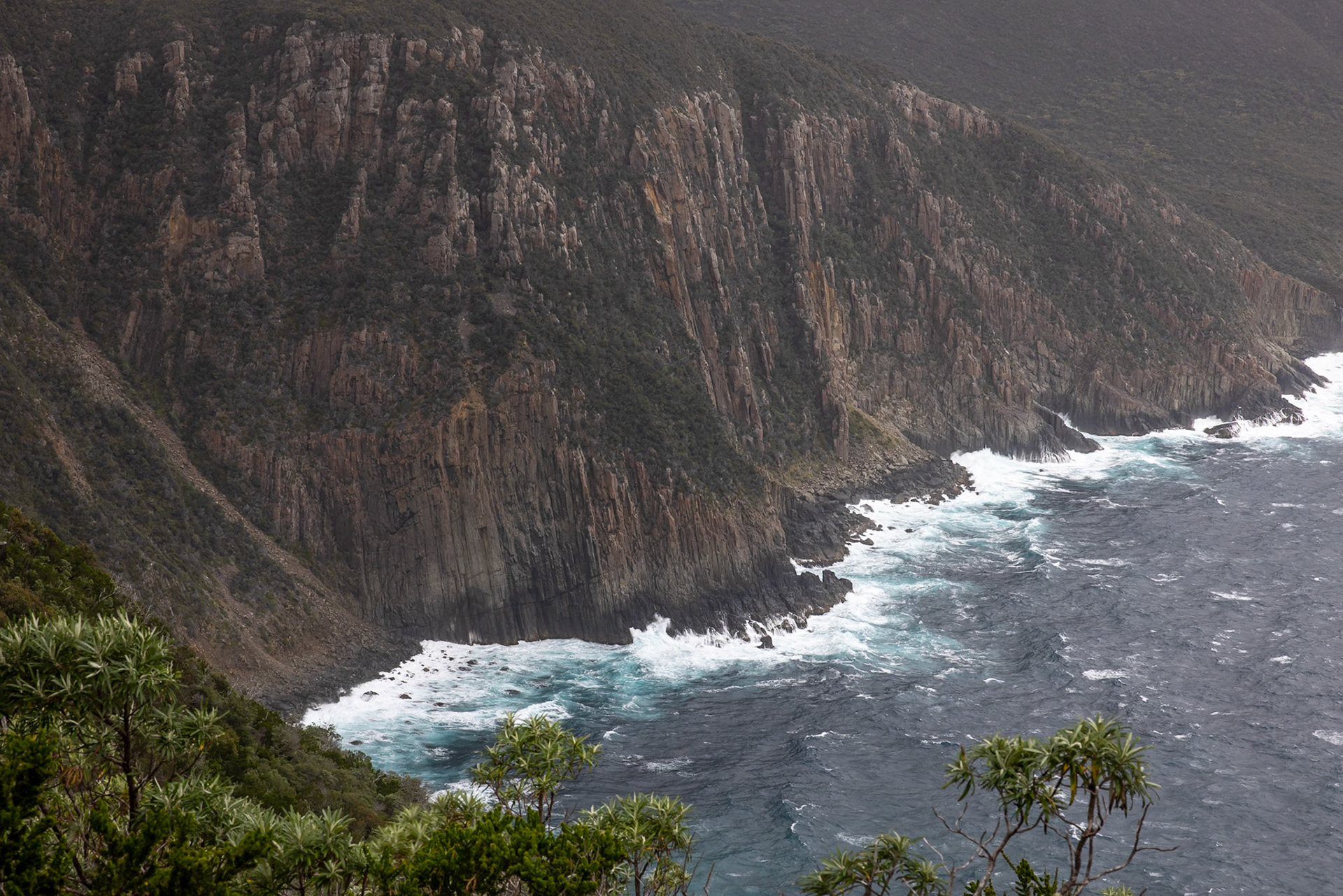 Three Capes Track, Crescent Lodge to Cape Pillar Lodge, Tasmania