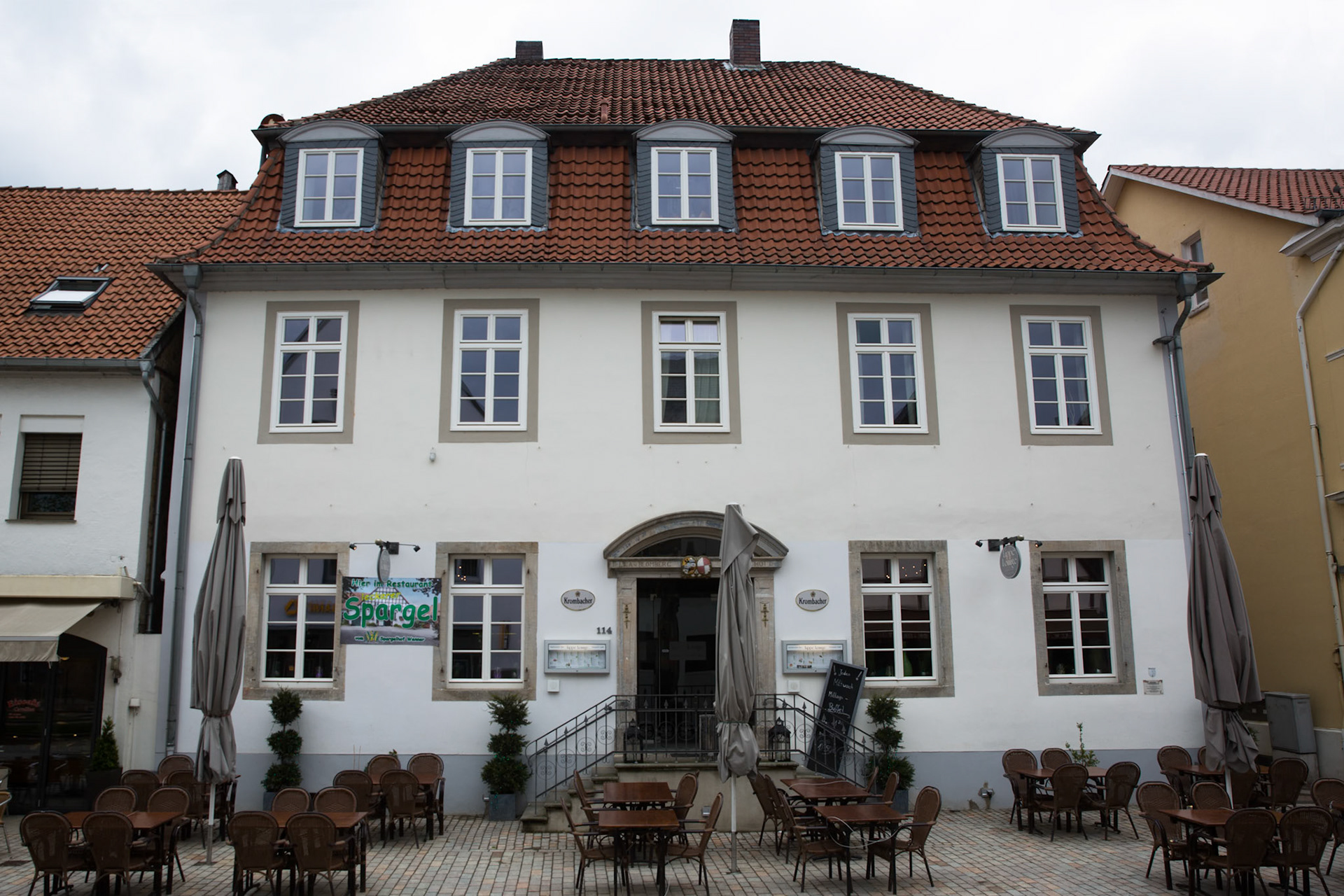 The Hochfeld family home, 114 Mittelstrasse Lemgo. This building, outfileds and stables were owned by the Hochfeld family from  1887, until a forced sale in 1937. My father, his parents and grandparents lived here.
