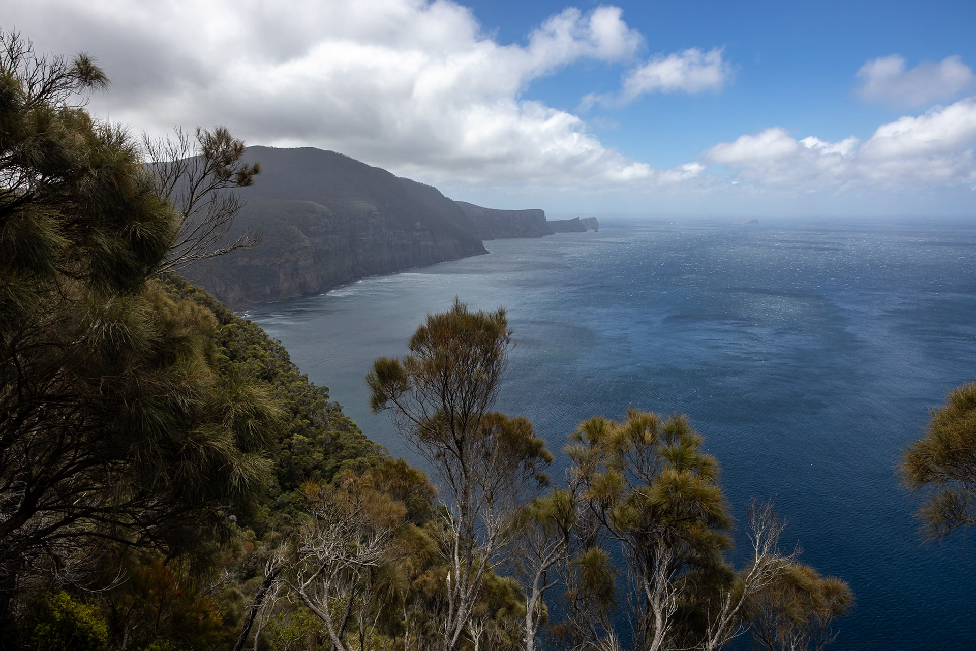 Three Capes Track, Crescent Lodge to Cape Pillar Lodge, Tasmania