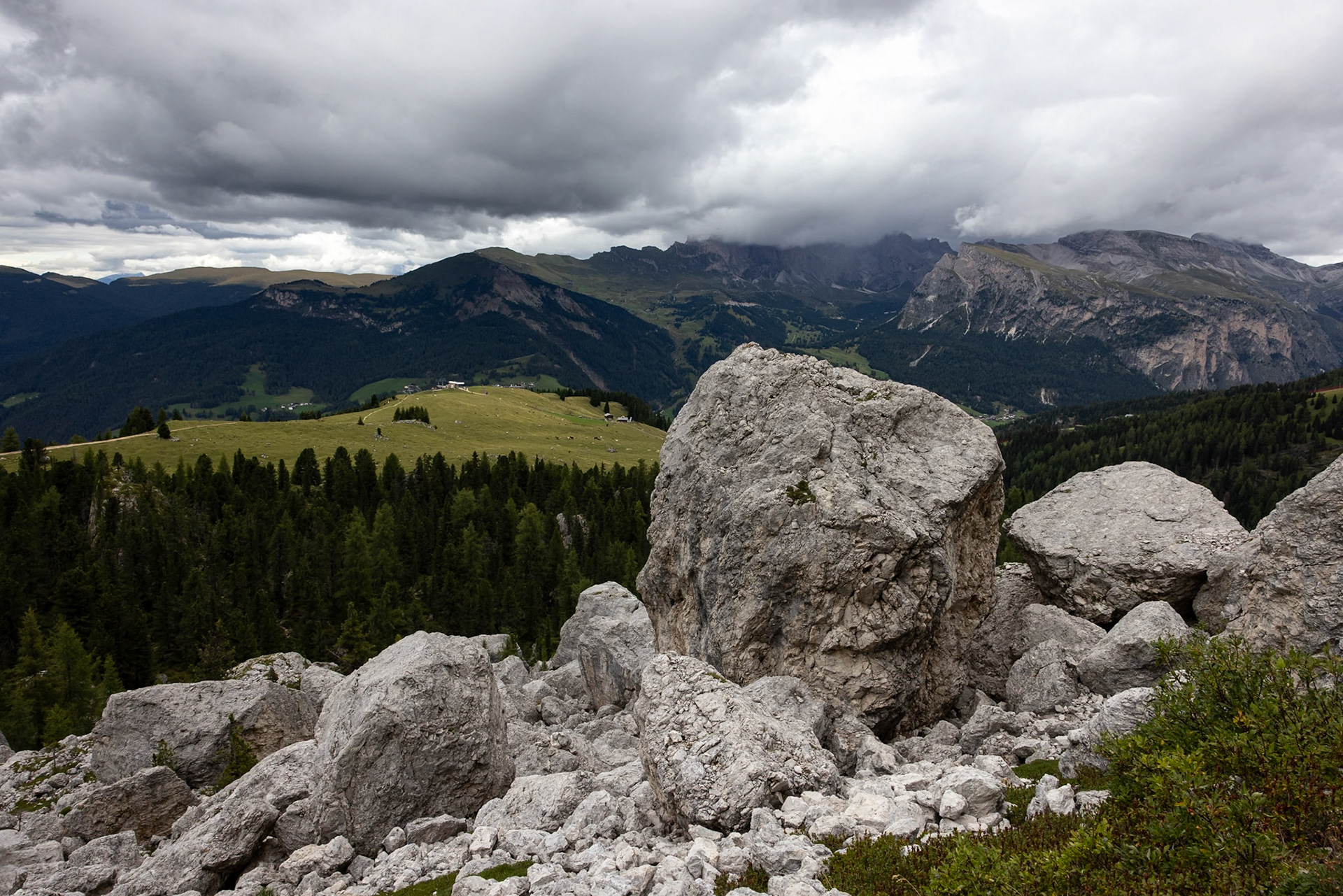 Passo Sella, Sassolungo, Selva di Val Gardena, Dolomites, South Tyrol, Italy