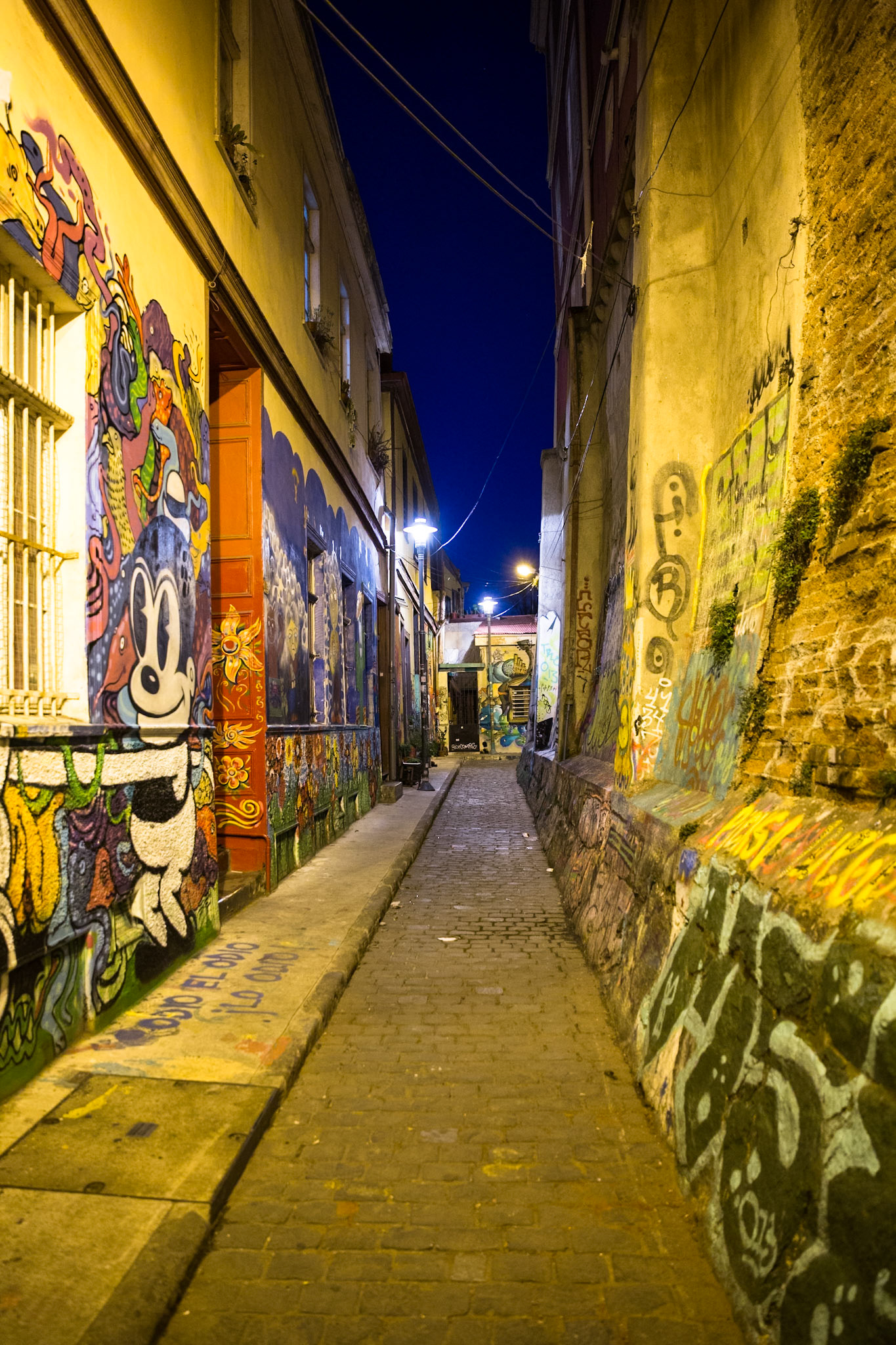 Street art, Valparaiso, Chile