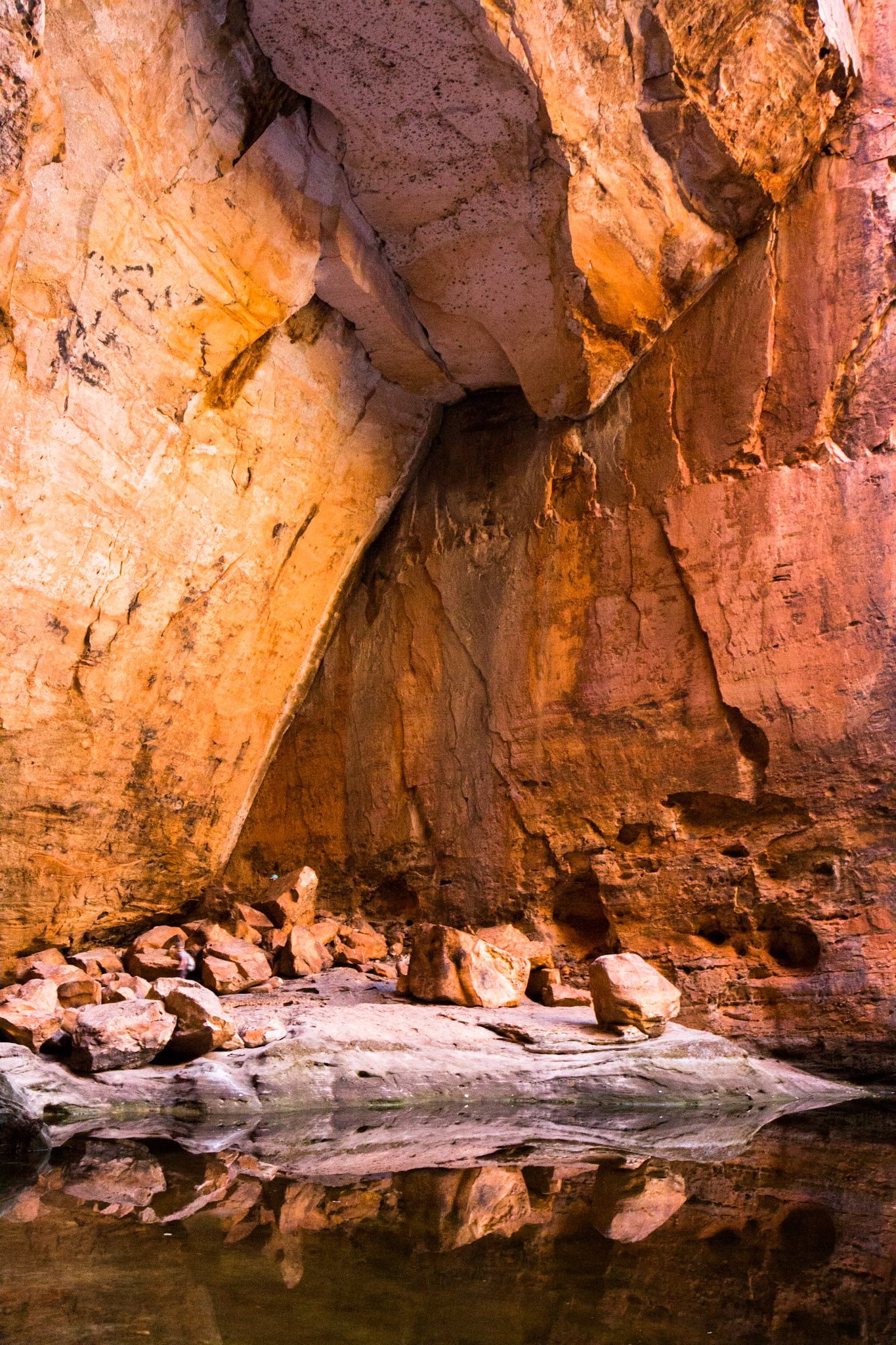 Cathedral Gorge, The Bungle Bungles, West Australia