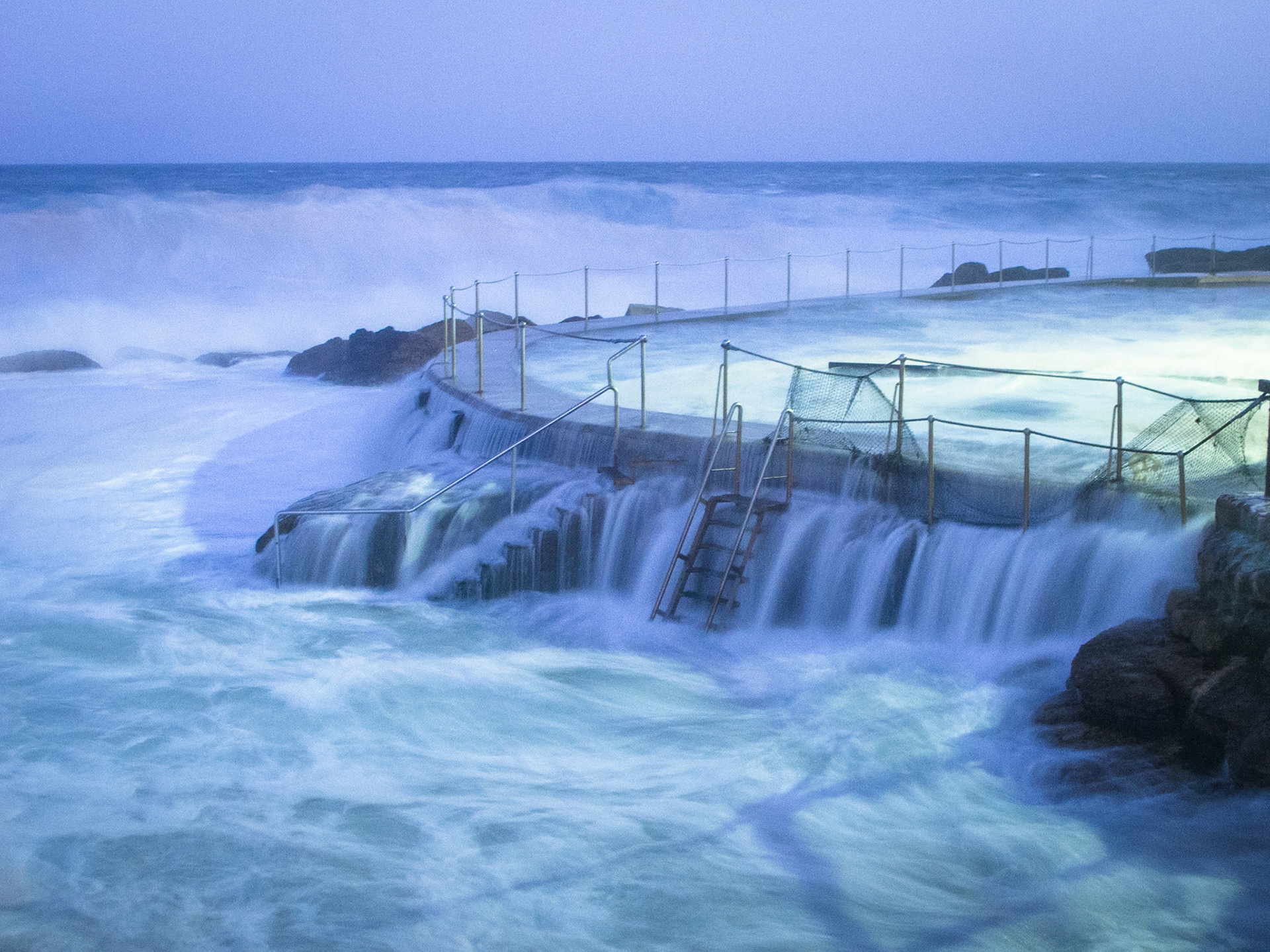 Wild surf, Bronte Beach