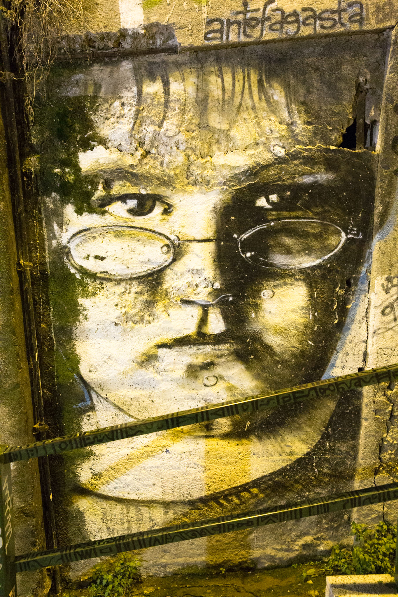 Street art, Valparaiso, Chile