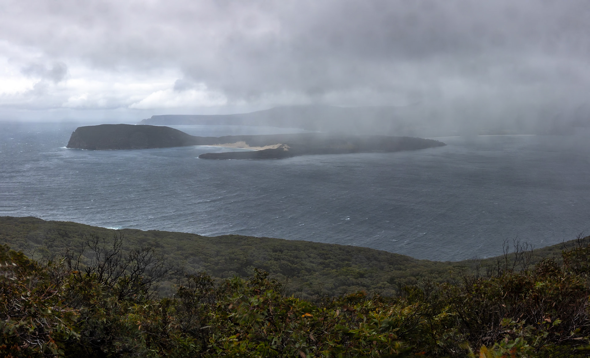 Three Capes Track, Crescent Lodge to Cape Pillar Lodge, Tasmania