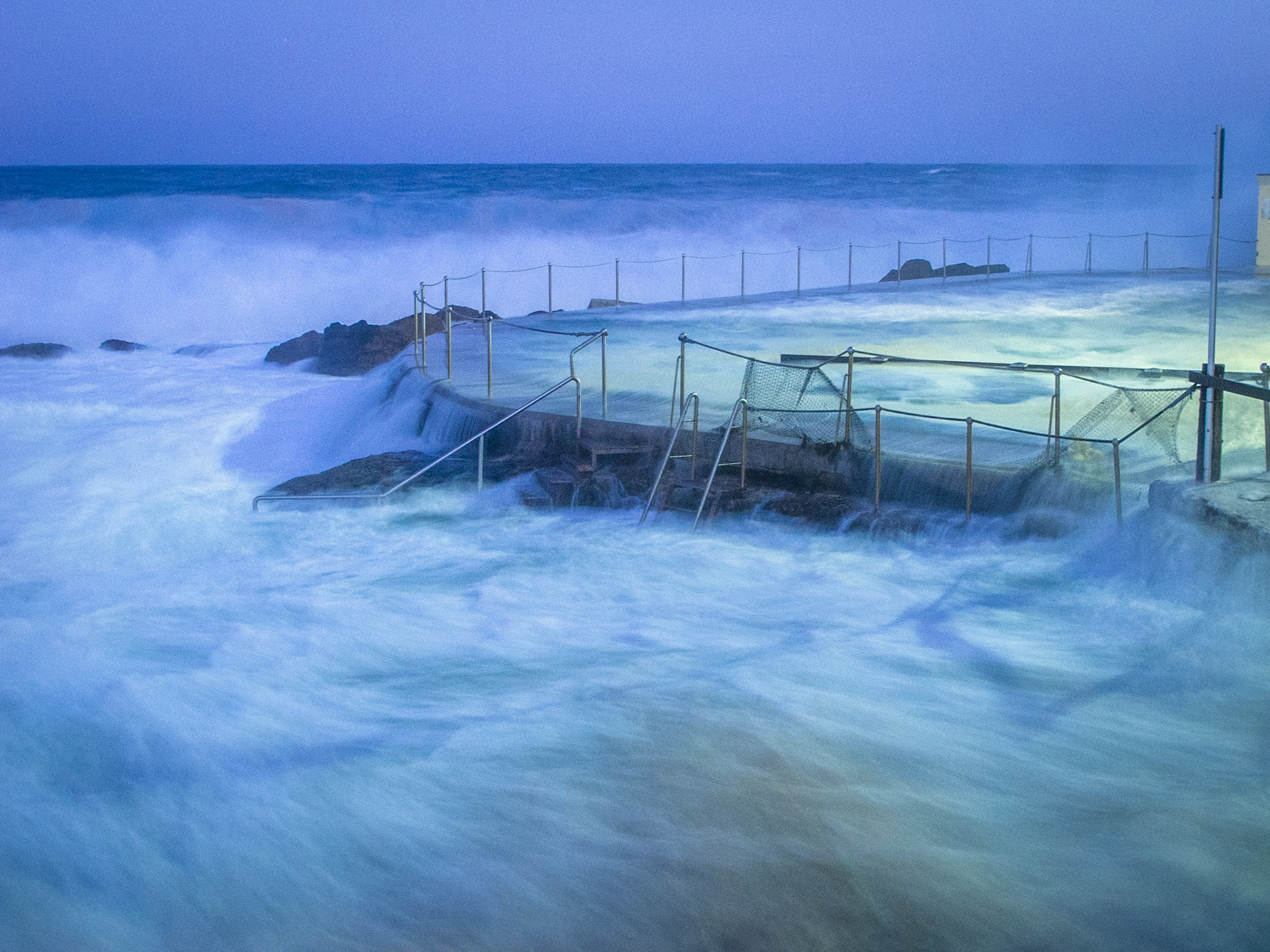 Wild surf, Bronte Beach