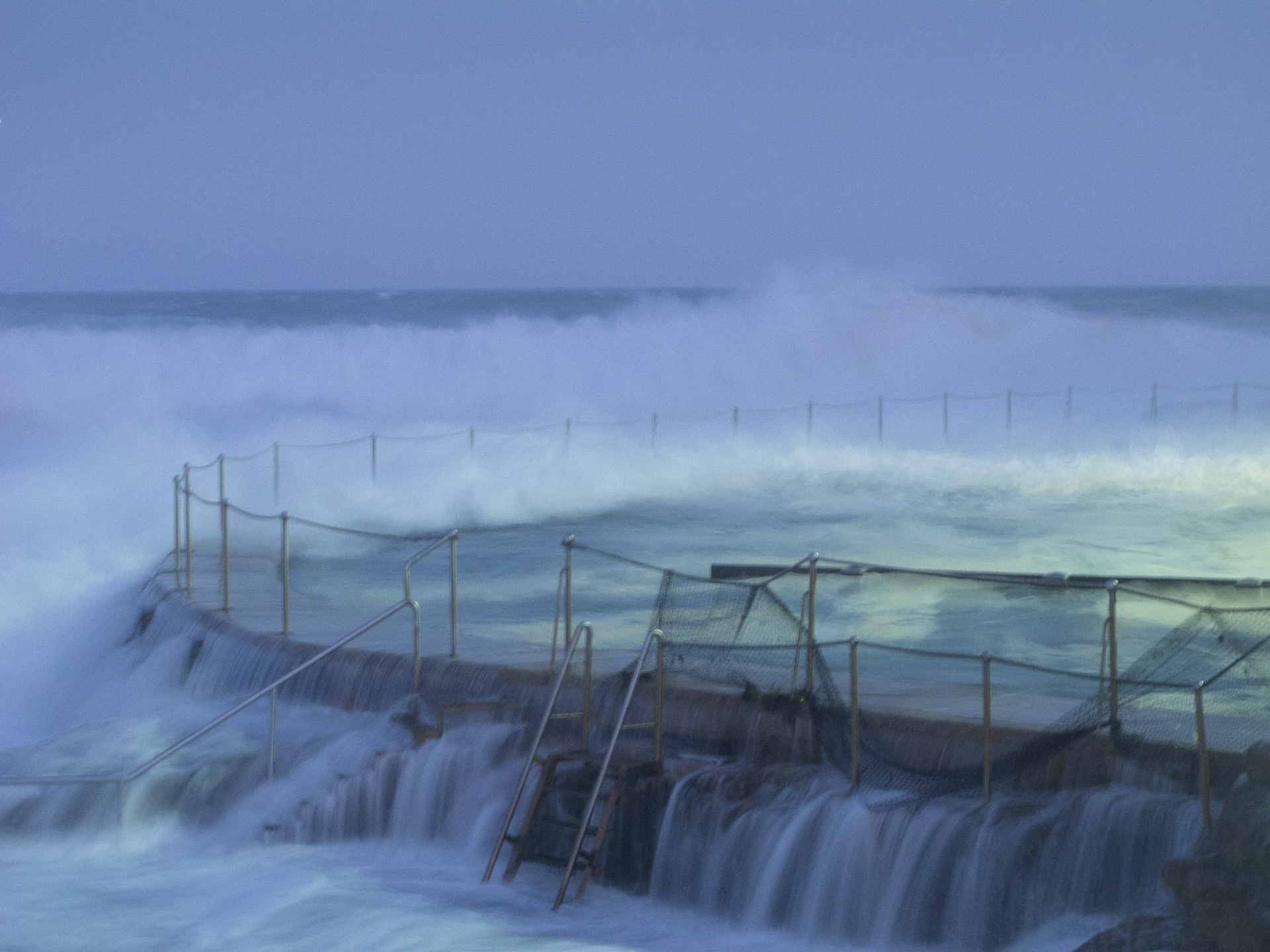 Wild surf, Bronte Beach