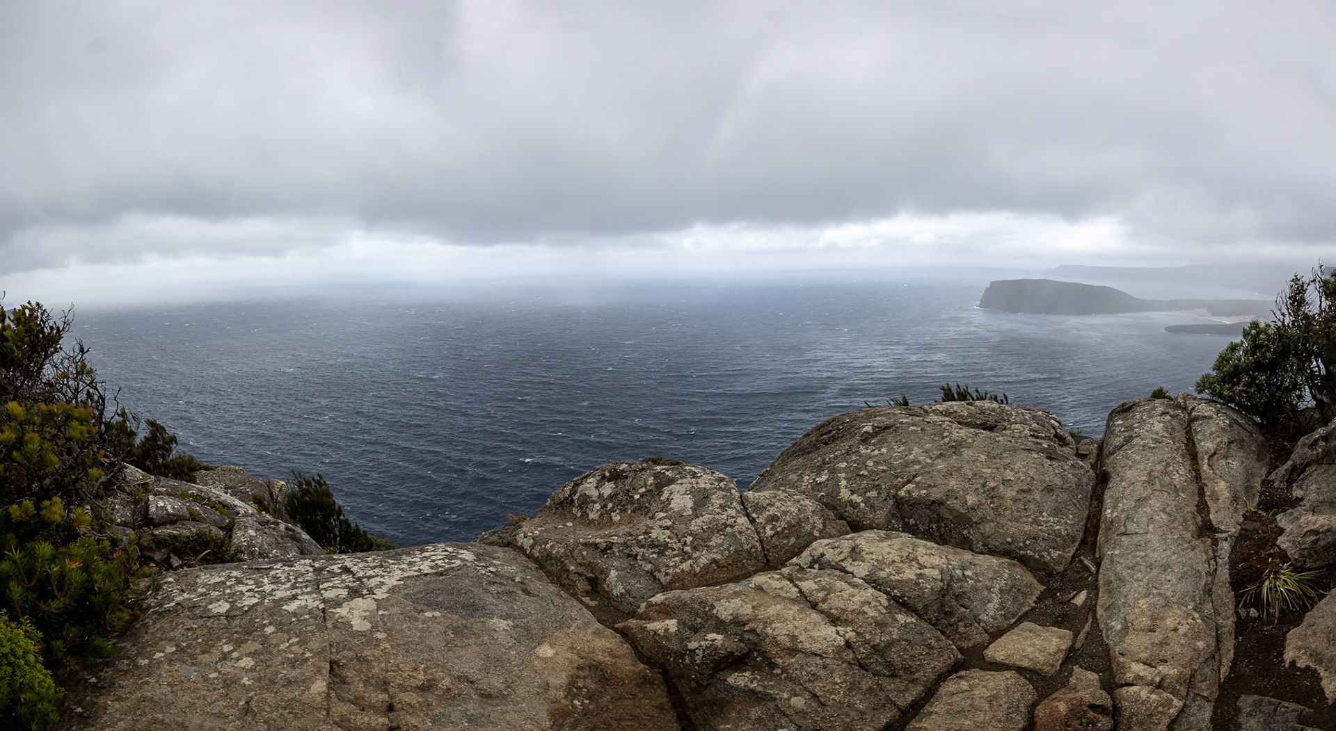 Three Capes Track, Crescent Lodge to Cape Pillar Lodge, Tasmania