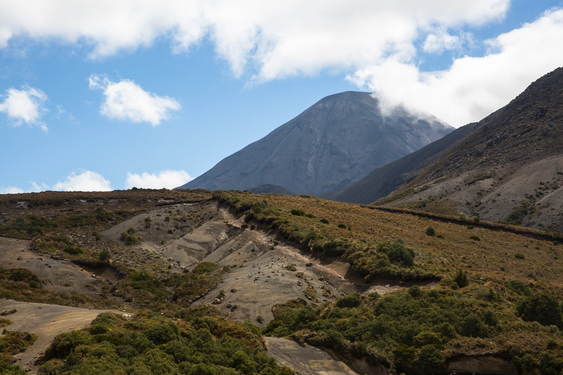 Waihohonu to Whakapapa village, Tongariro, New Zealand