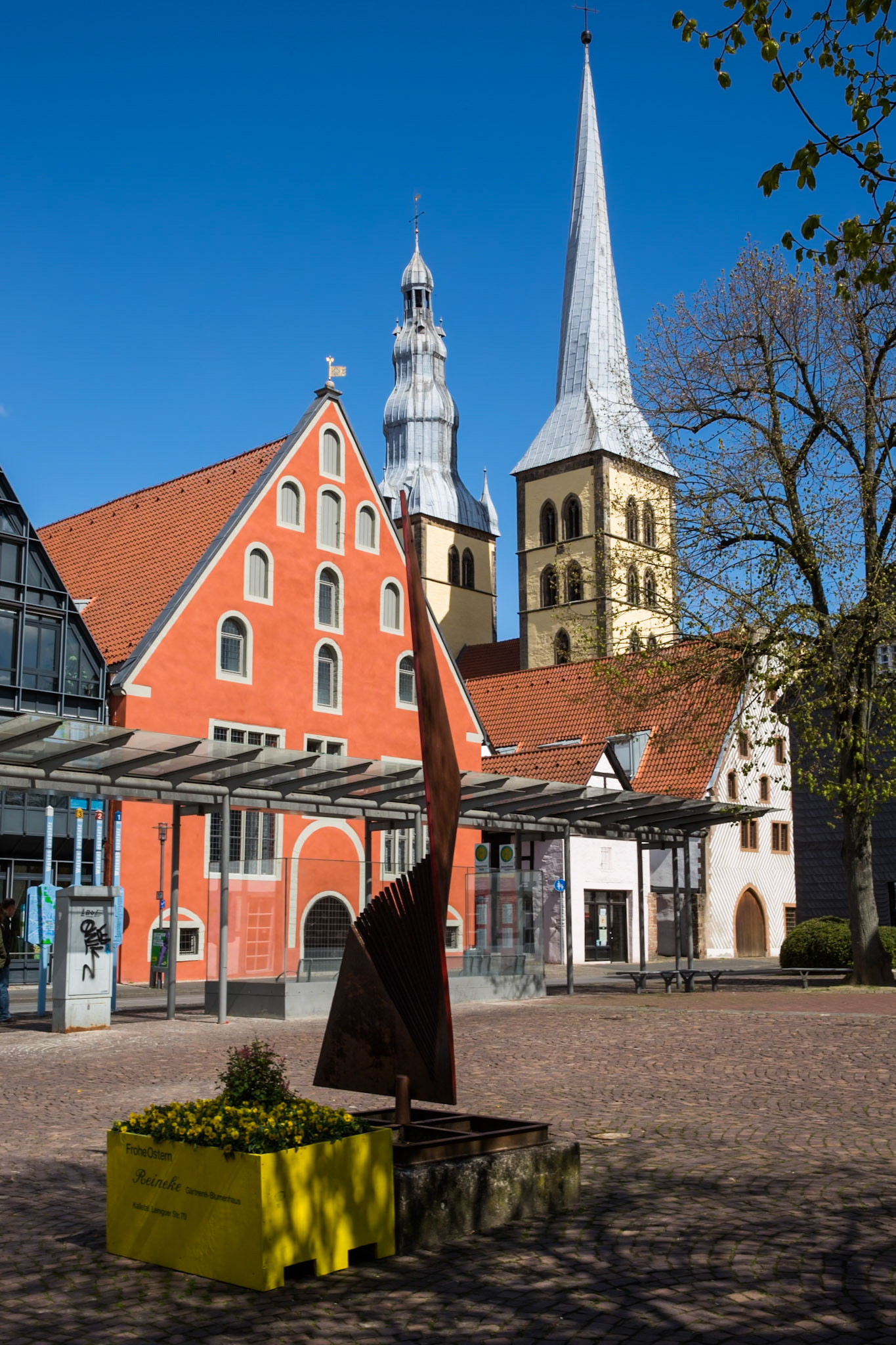 St Nicholas' Church, Lemgo. Originally laid out in 1190. llustrates the transition from Romanesque to Gothic. Most of the interior is from the 16th century. My father was haunted by the sounds of the bells when he returned to Lemgo after the war.
