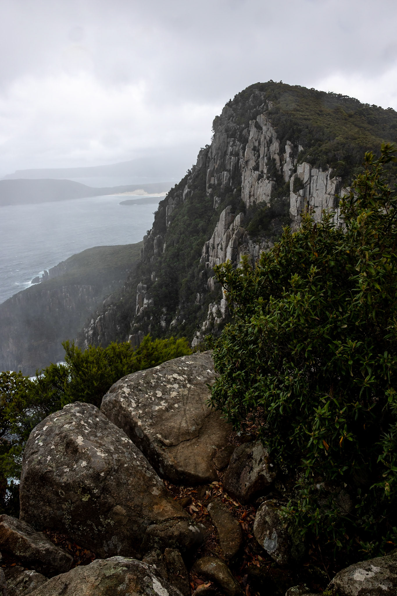 Three Capes Track, Crescent Lodge to Cape Pillar Lodge, Tasmania