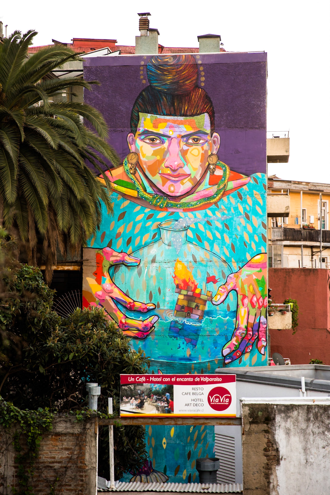 Street art, Valparaiso, Chile