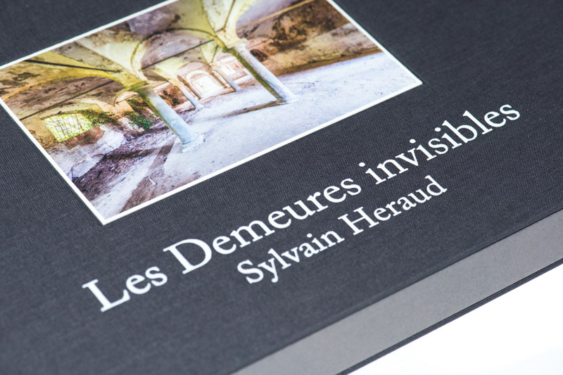 Les Demeures invisibles sont disponibles ! Mars 2016 - Retrouvez le livre en édition classique ou en édition d'art sur Editions Isaura.