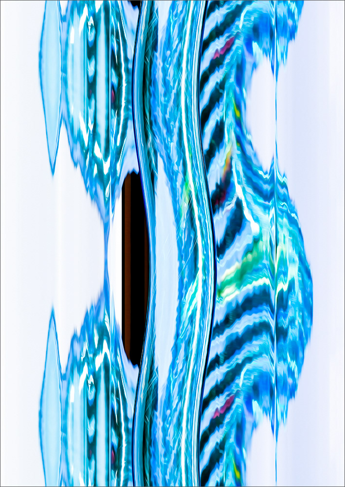 Slit scan fine art photography by Steffen Freiling, available as limited edition prints.
